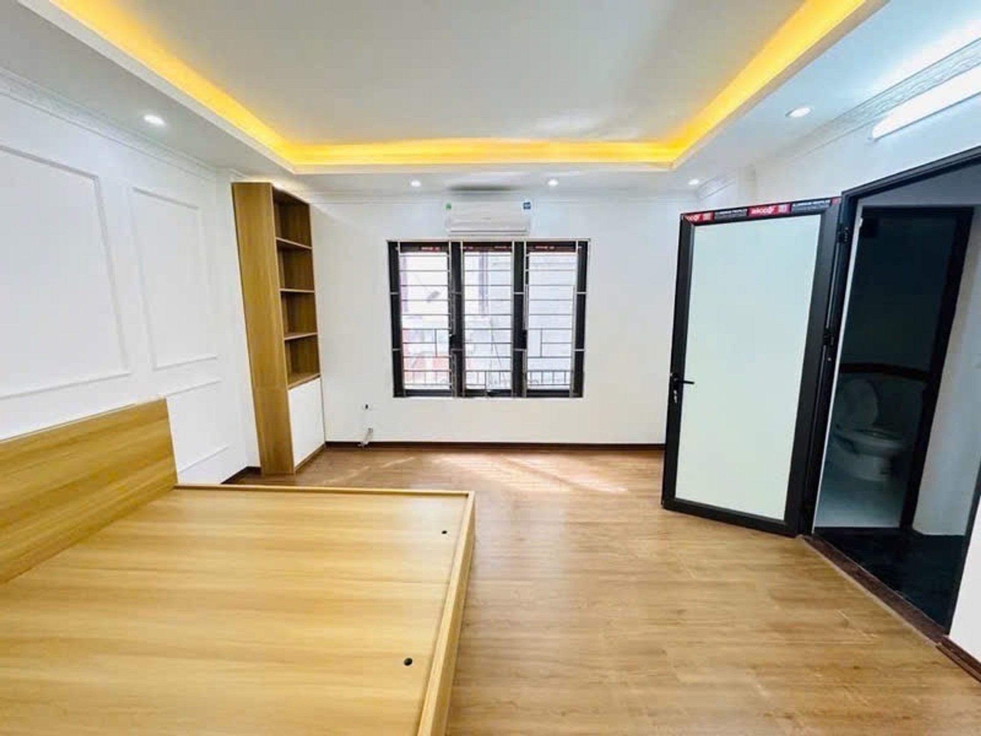 Bán nhà Phố Đại Đồng - diện tích 54m2 5 tầng - Ô TÔ GẦN - giá 7,1 tỷ