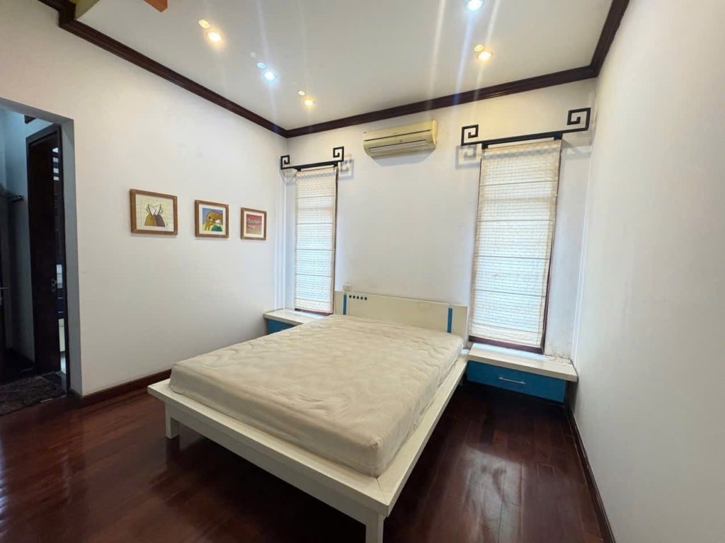 Bán nhà Bà Triệu - diện tích 79m2 5 tầng - Lô góc siêu hiếm - giá 85 tỷ