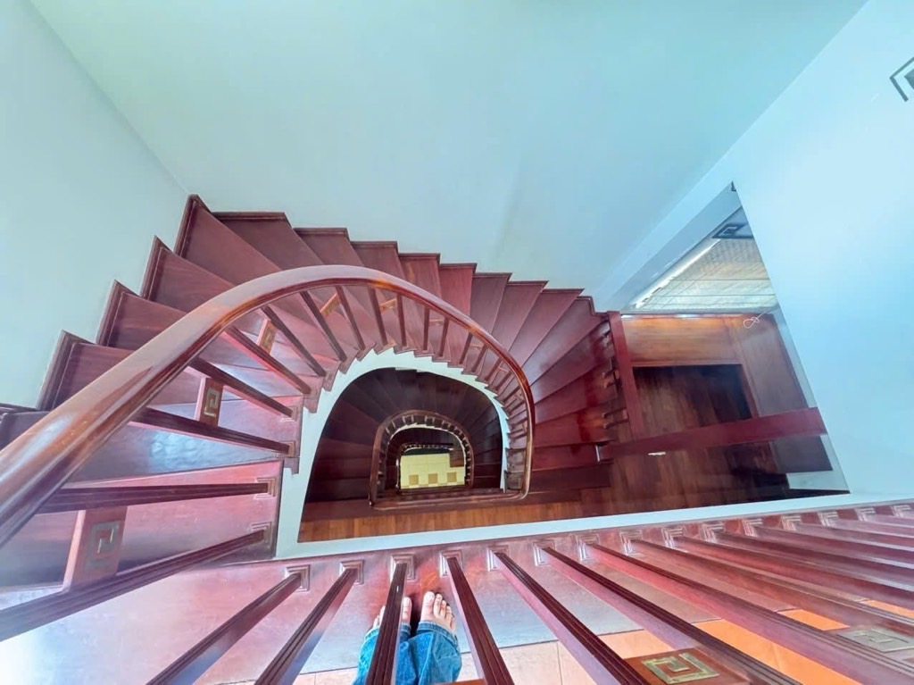 Bán nhà Bà Triệu - diện tích 79m2 5 tầng - Lô góc siêu hiếm - giá 85 tỷ