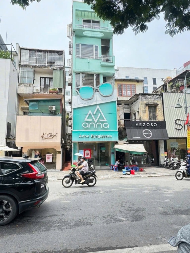 Bán nhà Bà Triệu - diện tích 79m2 5 tầng - Lô góc siêu hiếm - giá 85 tỷ