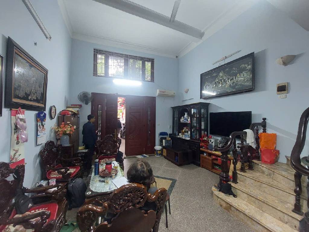 Bán nhà Đông Tác - diện tích 64m2 5 tầng - Ô tô vào nhà - giá 25,8 tỷ