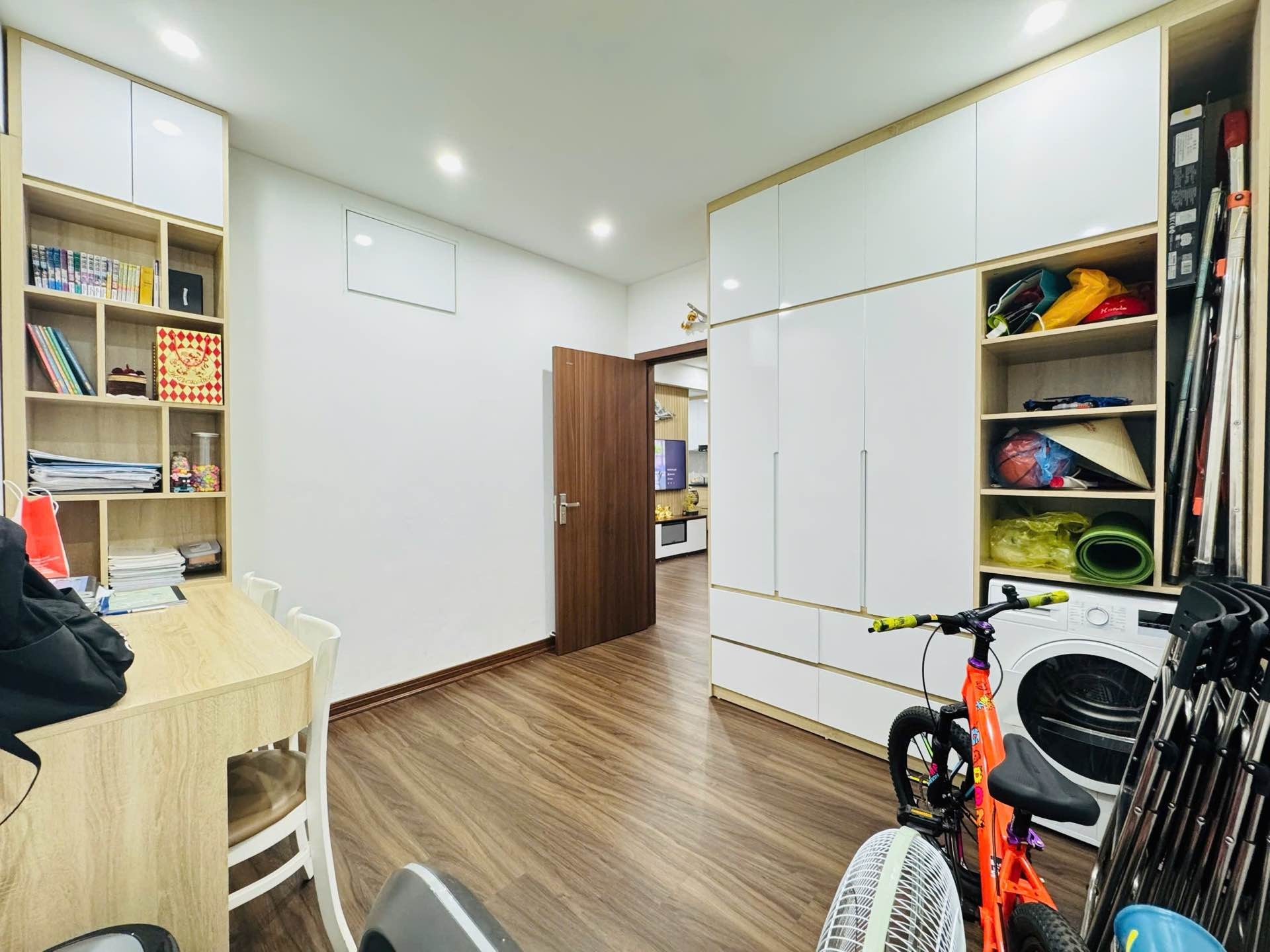 Bán nhà Nơ3 Linh đàm - diện tích 75m2 1 tầng - Ô tô đỗ sảnh - giá 6,26 tỷ