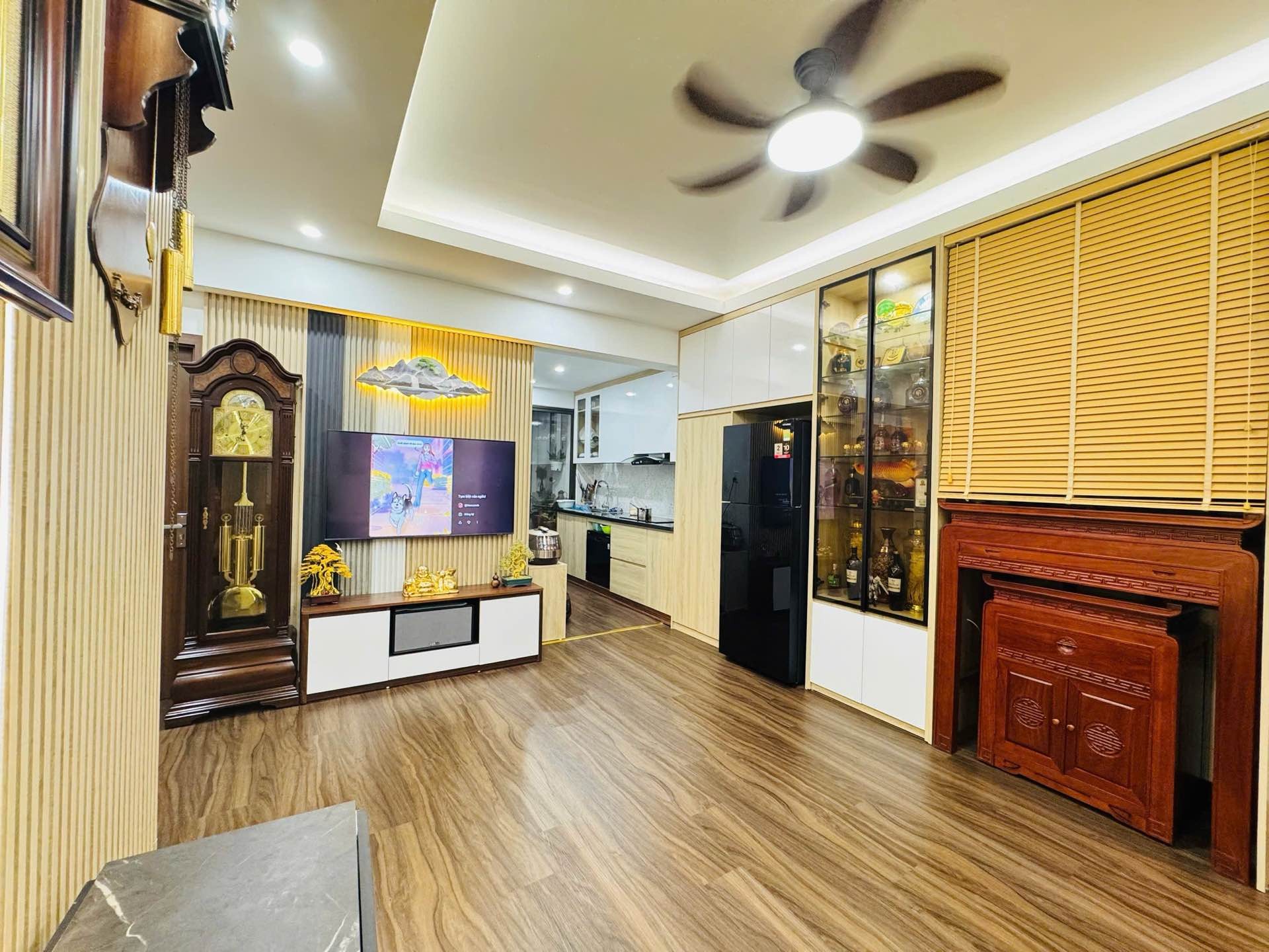 Bán nhà Nơ3 Linh đàm - diện tích 75m2 1 tầng - Ô tô đỗ sảnh - giá 6,26 tỷ