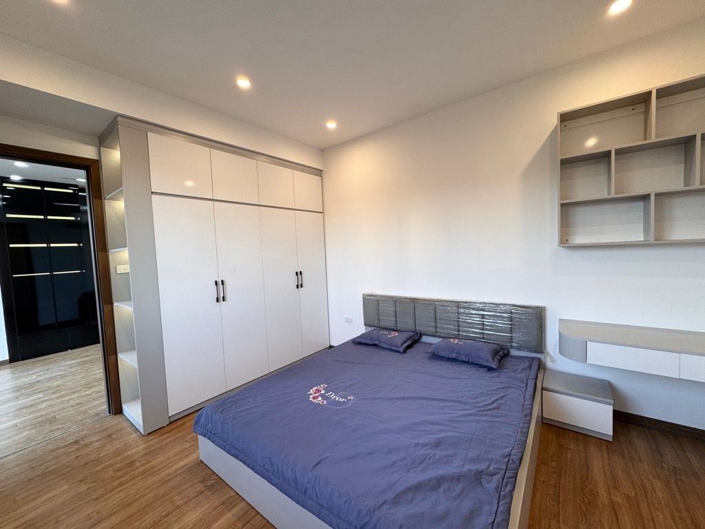 Bán nhà Tân Mai - diện tích 64m2 5 tầng - Lô góc thoáng vĩnh viễn - giá 5,35 tỷ