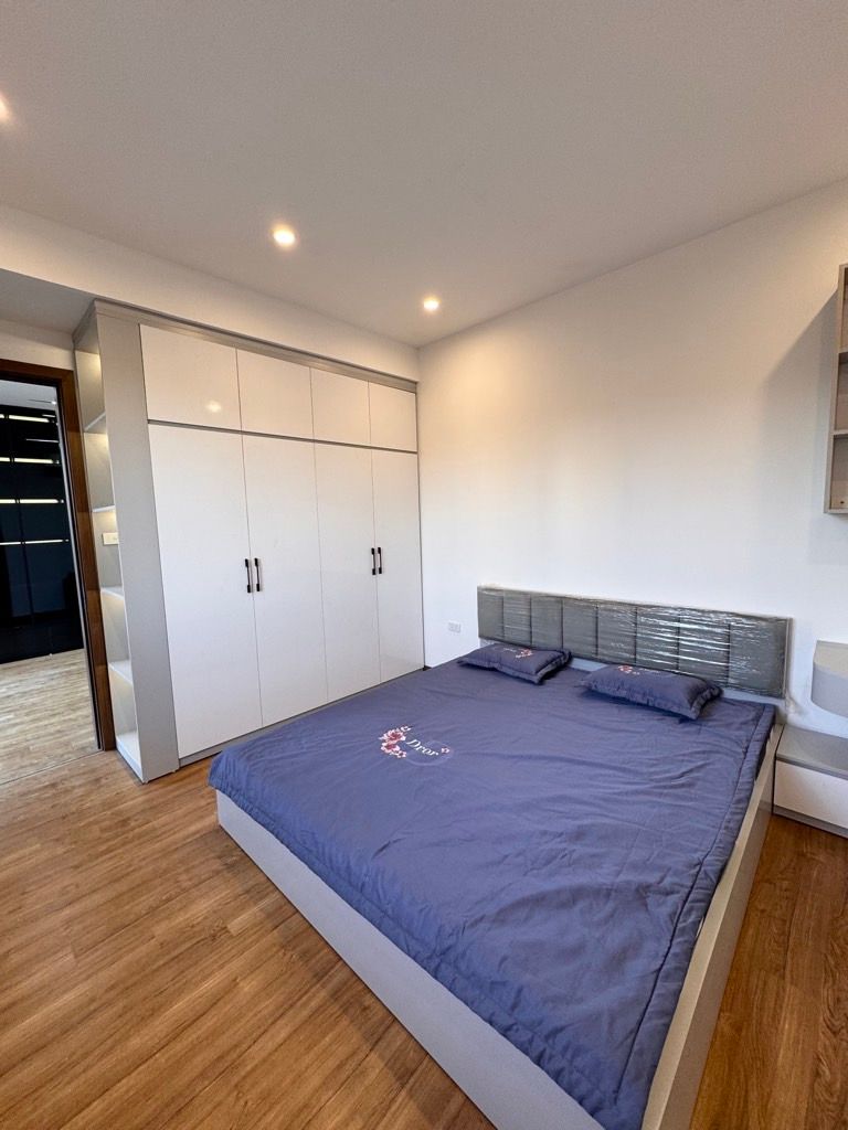 Bán nhà Tân Mai - diện tích 64m2 5 tầng - Lô góc thoáng vĩnh viễn - giá 5,35 tỷ