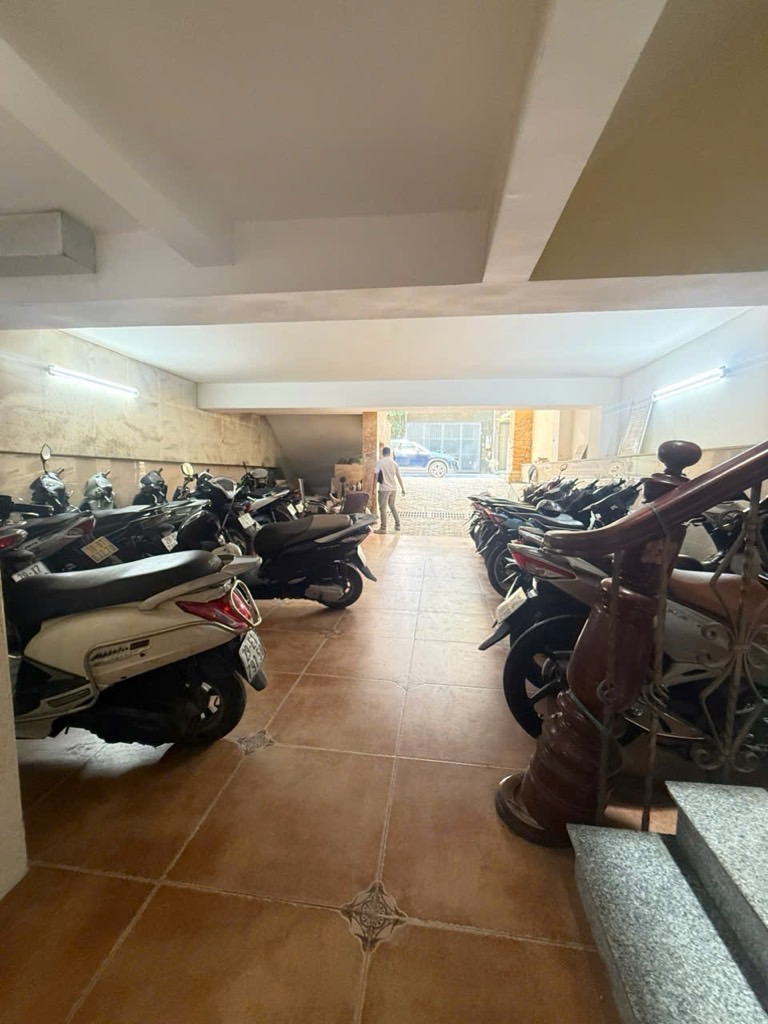 Bán nhà Lô 5B Khu ĐTM Trung Yên - diện tích 98,3m2 8 tầng - ô tô tránh - giá 56 tỷ