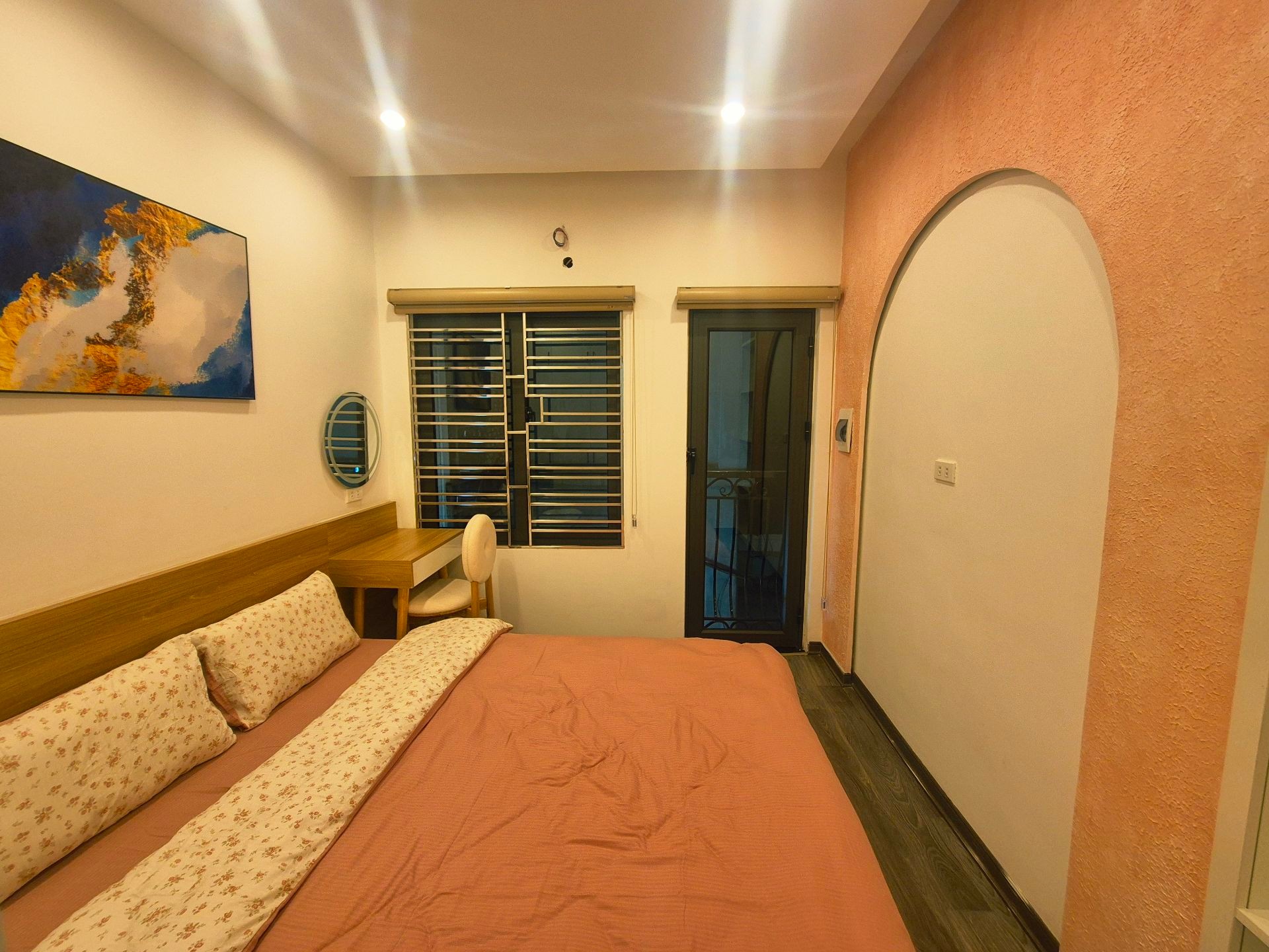 Bán nhà Nguyễn Công Trứ - diện tích 12m2 2 tầng - Nhà đẹp long lanh - giá 4,15 tỷ