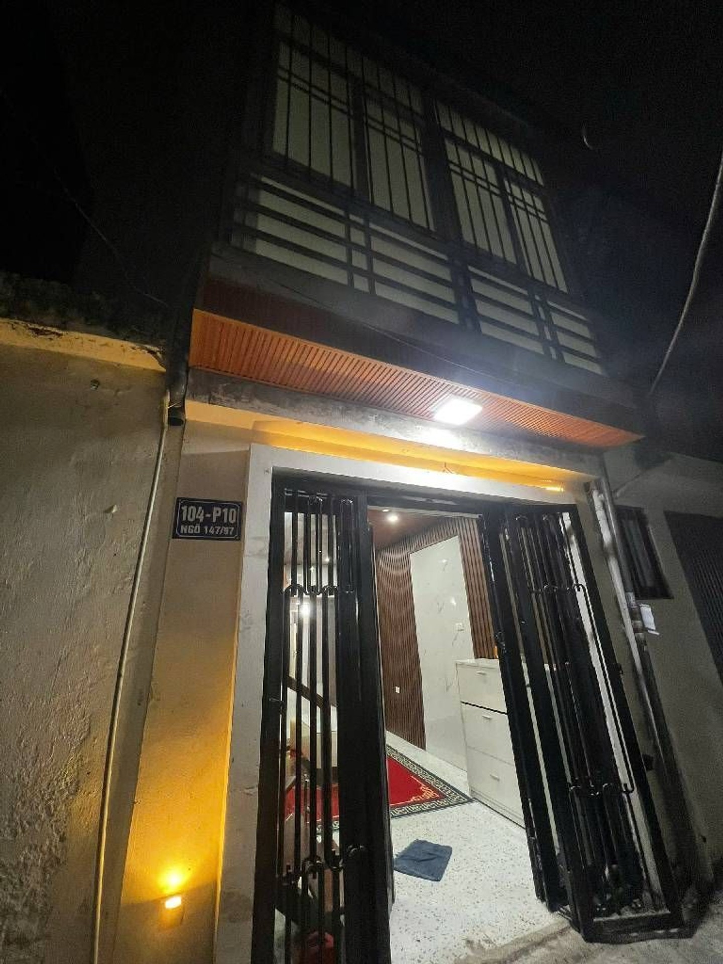 Bán nhà Tân Mai - diện tích 70m2 2 tầng - Ô TÔ ĐỖ CỬA - giá 3,65 tỷ