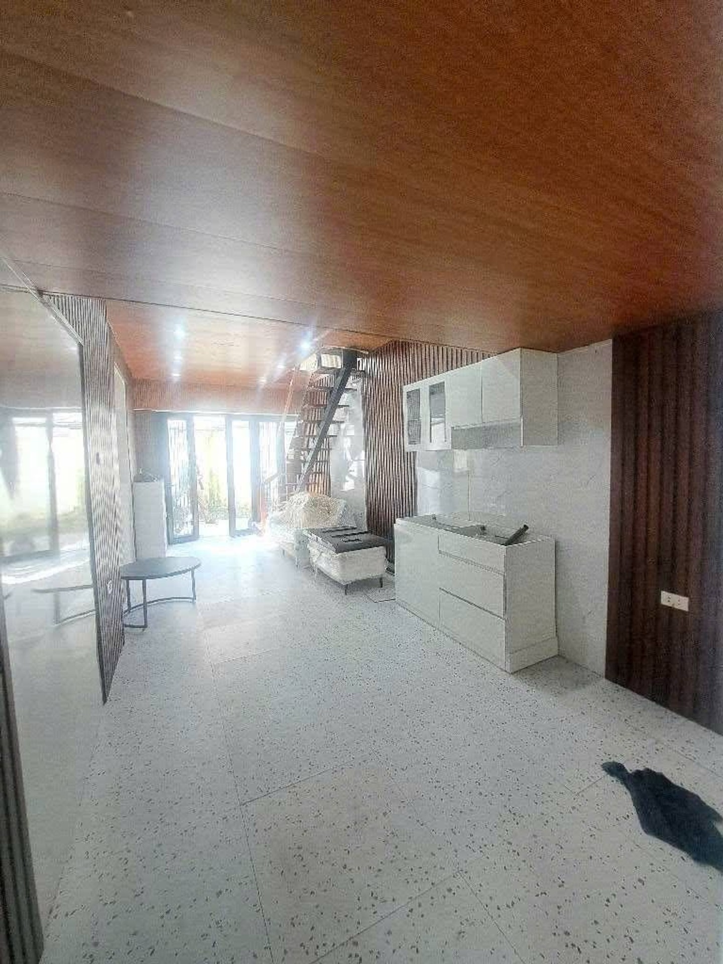Bán nhà Tân Mai - diện tích 70m2 2 tầng - Ô TÔ ĐỖ CỬA - giá 3,65 tỷ