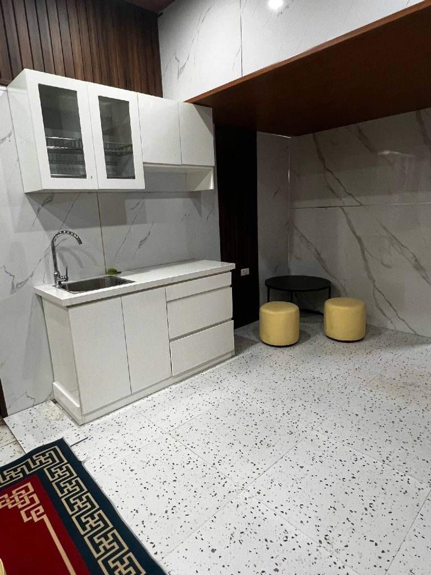 Bán nhà Tân Mai - diện tích 70m2 2 tầng - Ô TÔ ĐỖ CỬA - giá 3,65 tỷ