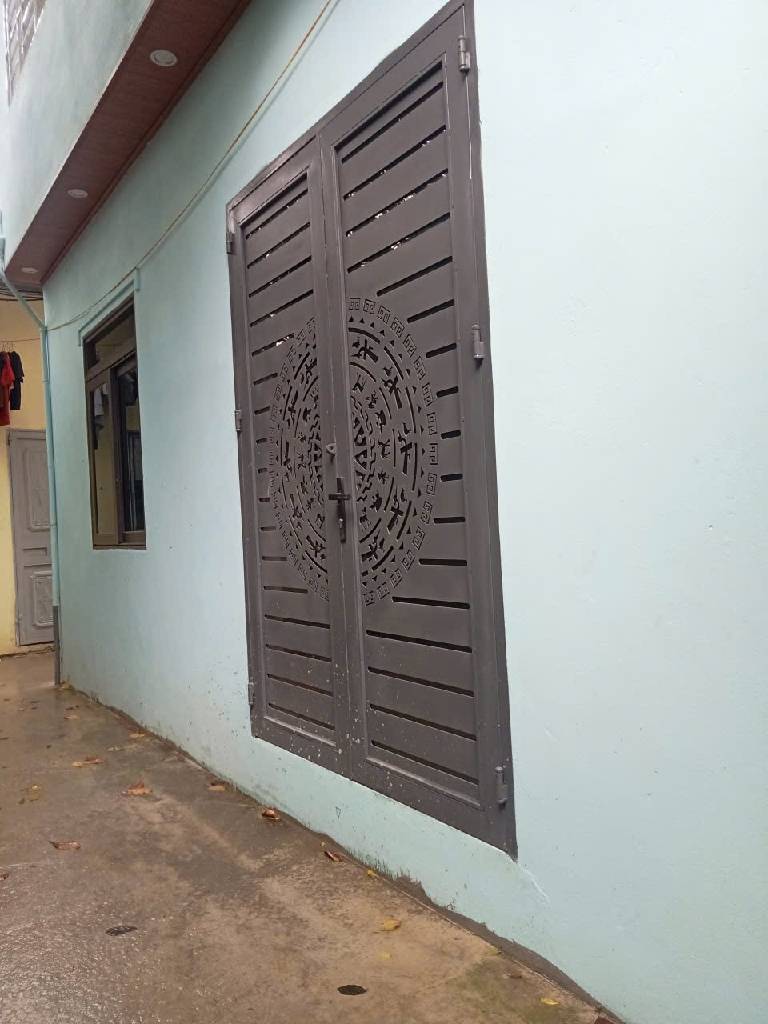 Bán nhà Nguyễn Khoái - diện tích 43m2 2 tầng - Nhà 2 tầng gần 50m - giá 3,05 tỷ