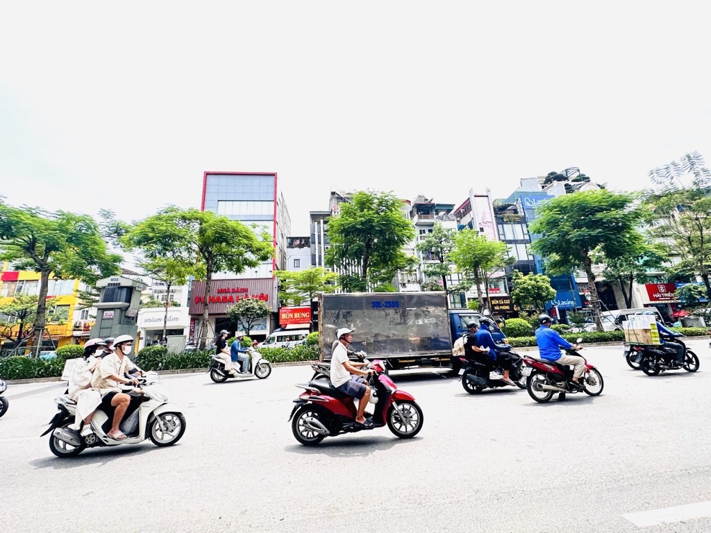 Bán nhà Xã Đàn - diện tích 45,2m2 5 tầng - Nhà lô góc 2 mặt ngõ - giá 46 tỷ