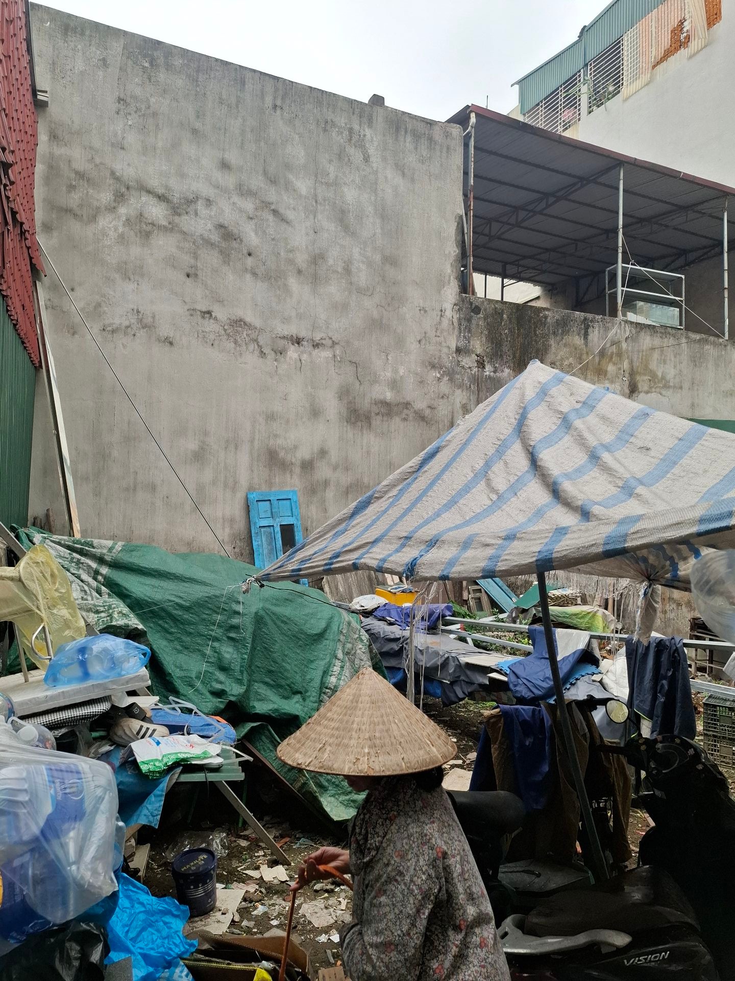 Bán nhà Lĩnh Nam - diện tích 75m2 1 tầng - ngõ thông - giá 9,8 tỷ
