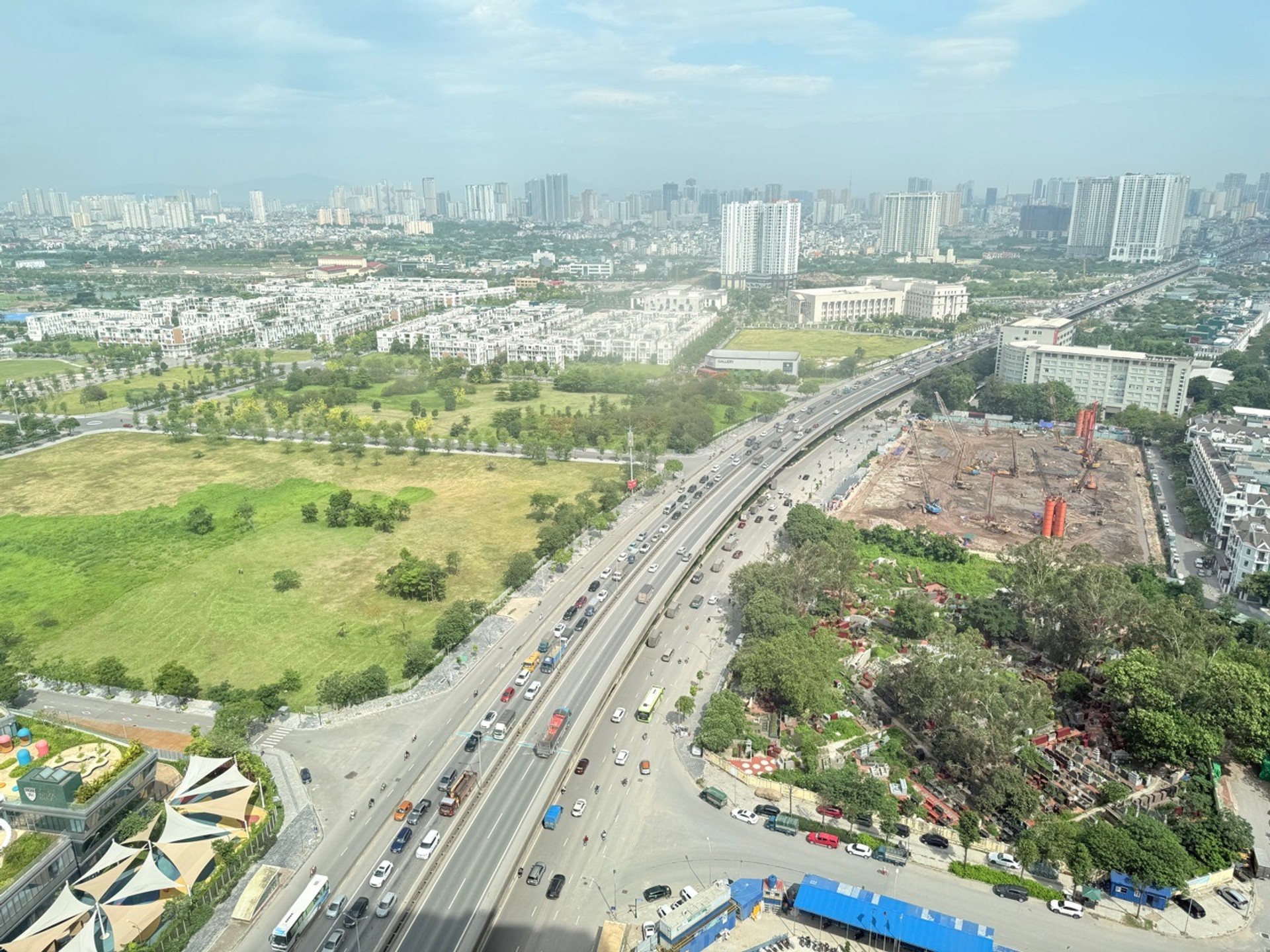 Bán nhà Nguyễn Xiển - diện tích 56m2 1 tầng - Căn góc thoáng sáng - giá 4,6 tỷ