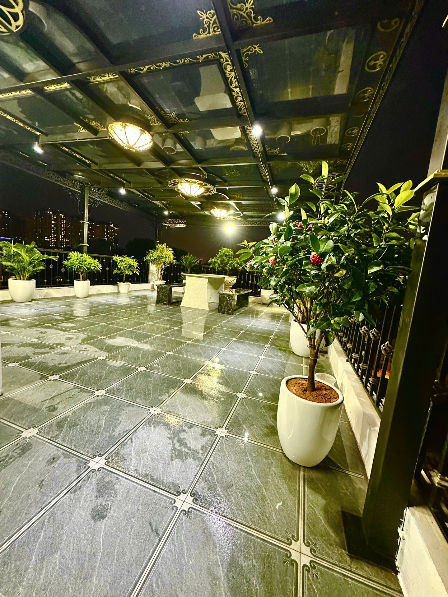 Bán nhà Thọ Lão - diện tích 56m2 7 tầng - Mặt phố khu vực trung tâm - giá 34,5 tỷ