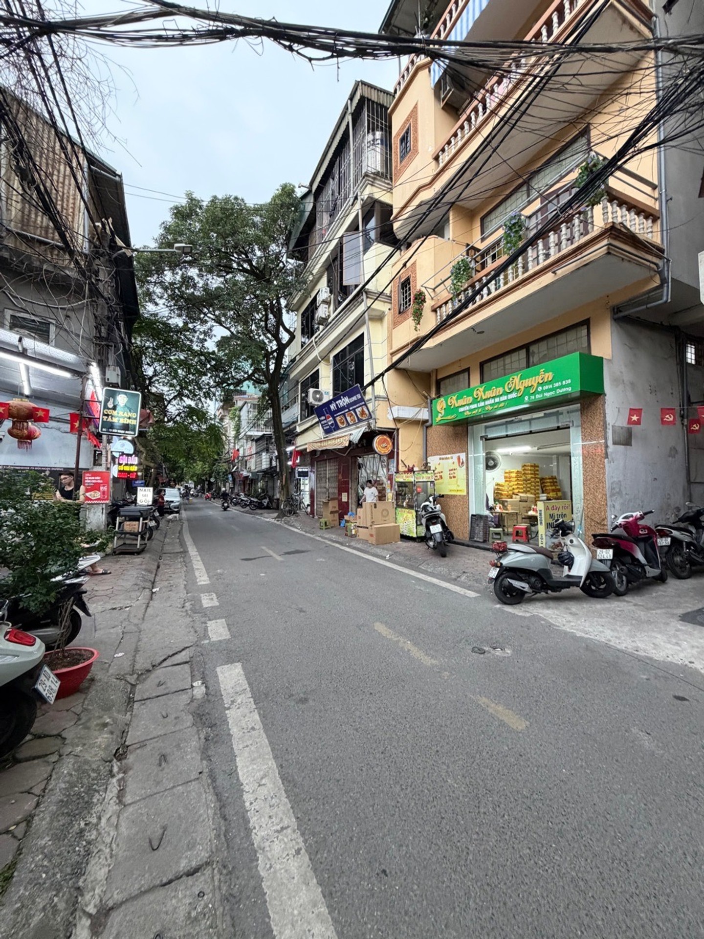 Bán nhà Bùi Ngọc Dương - diện tích 30m2 4 tầng - Lô góc - giá 7,2 tỷ