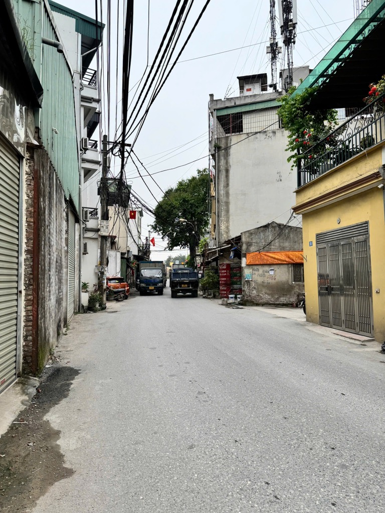 Bán nhà Nguyễn Khoái - diện tích 41m2 1 tầng - mặt ngõ ô tô tránh nhau - giá 7,2 tỷ