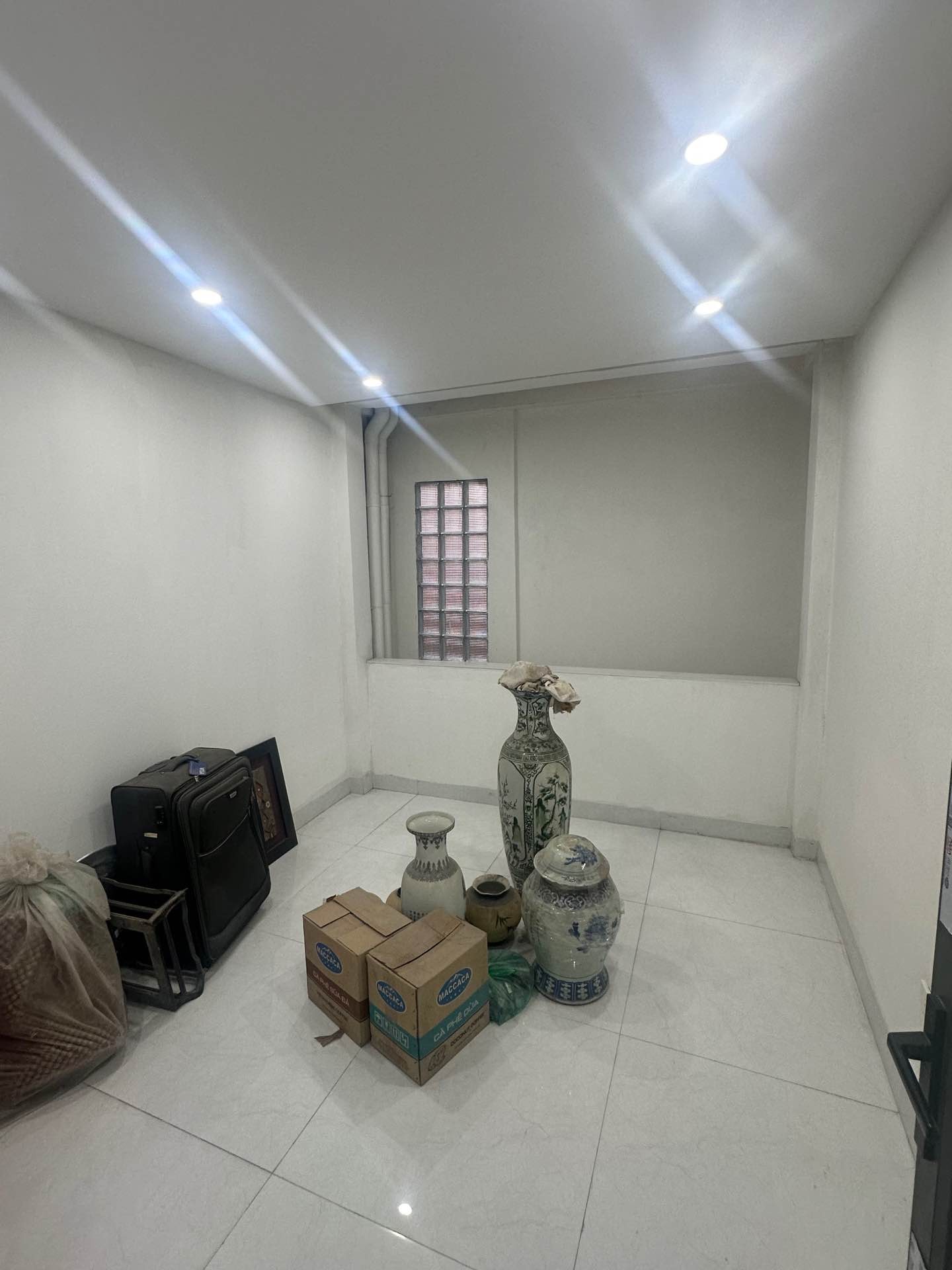 Bán nhà Chùa Vua - diện tích 47m2 4 tầng - Ngõ thông kinh doanh - giá 12,2 tỷ