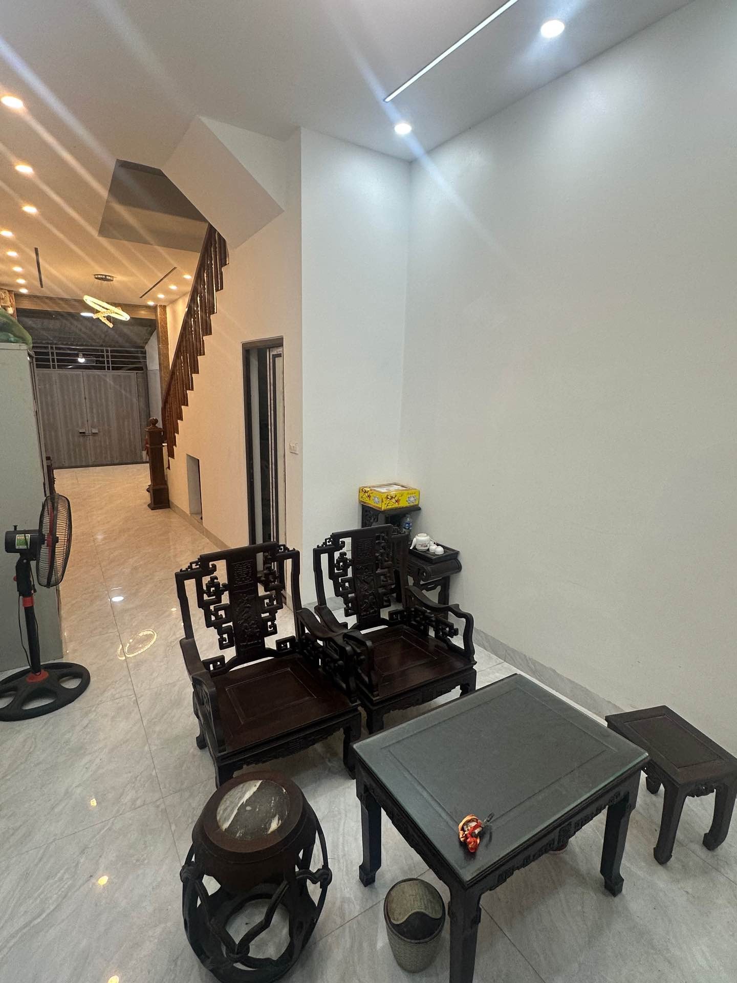 Bán nhà Chùa Vua - diện tích 47m2 4 tầng - Ngõ thông kinh doanh - giá 12,2 tỷ