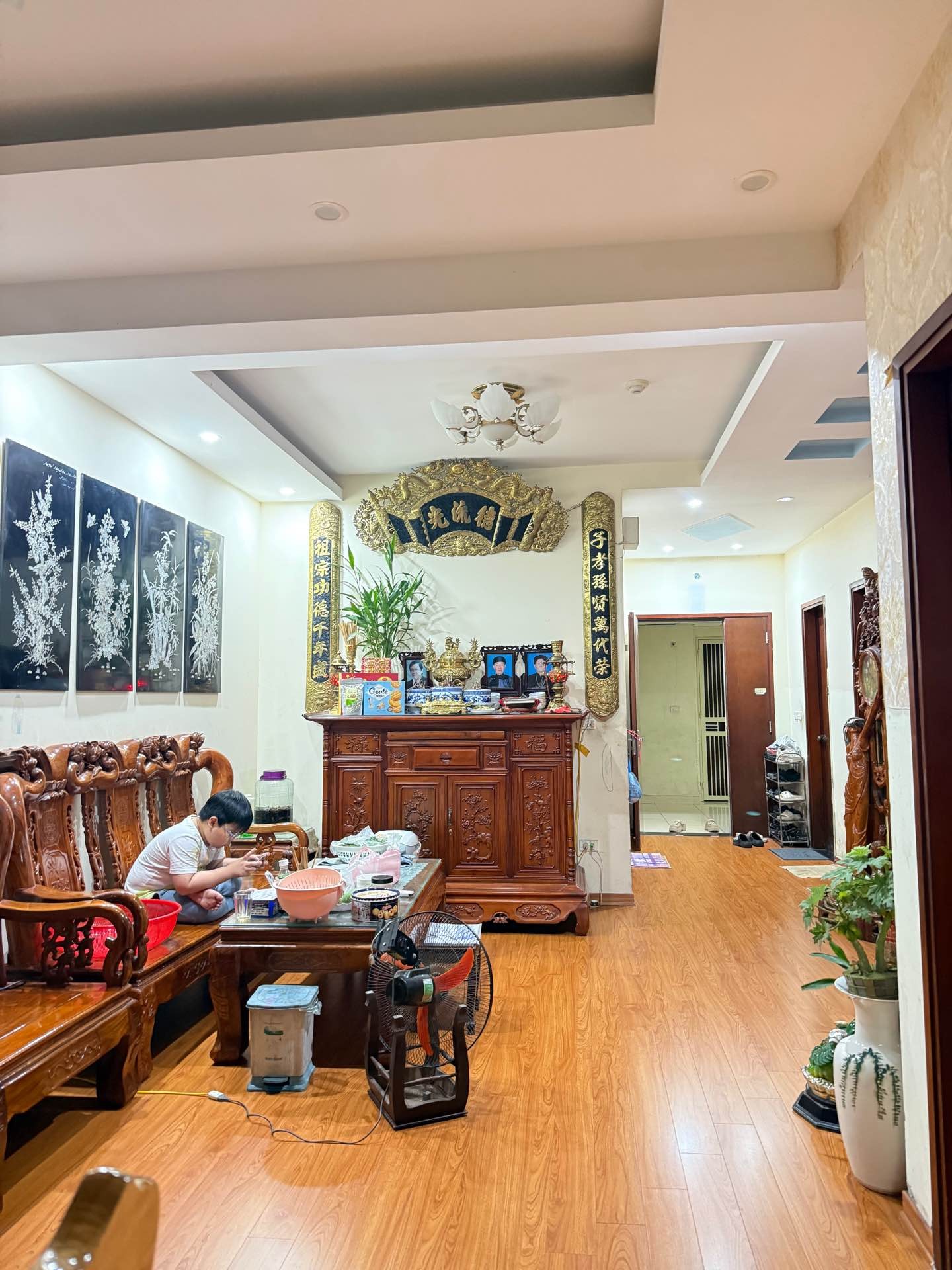 Bán nhà Trương Định - diện tích 132m2 4 tầng - Căn hộ cao cấp - giá 10,8 tỷ