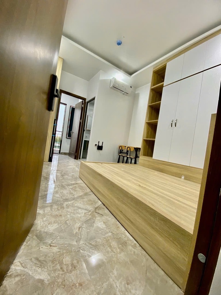 Bán nhà Quan Nhân - diện tích 105m2 7 tầng - Căn hộ dịch vụ dòng tiền ~ 150TR/tháng - giá 26,9 tỷ