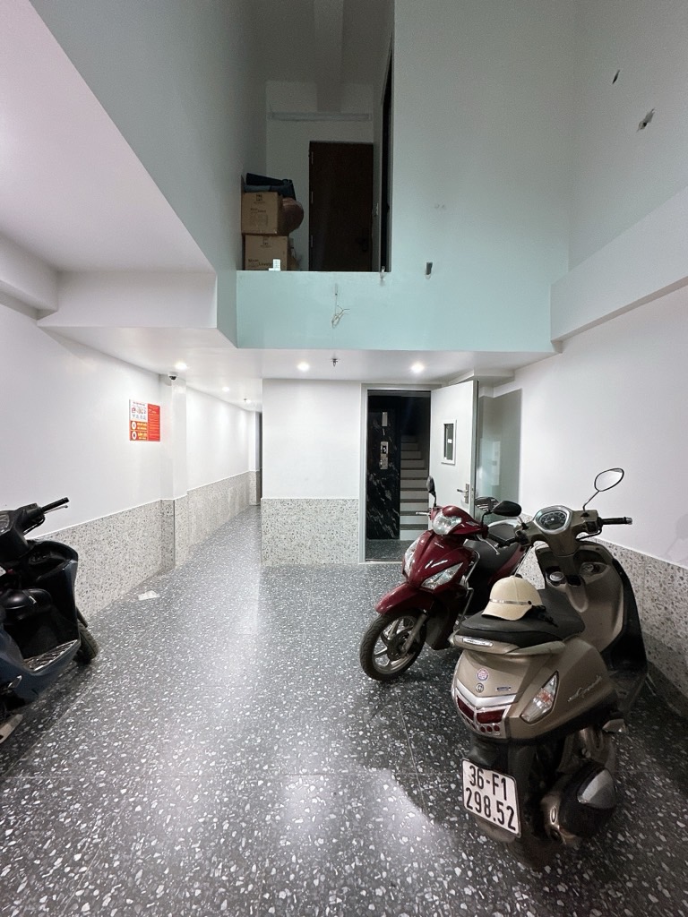 Bán nhà Quan Nhân - diện tích 105m2 7 tầng - Căn hộ dịch vụ dòng tiền ~ 150TR/tháng - giá 26,9 tỷ