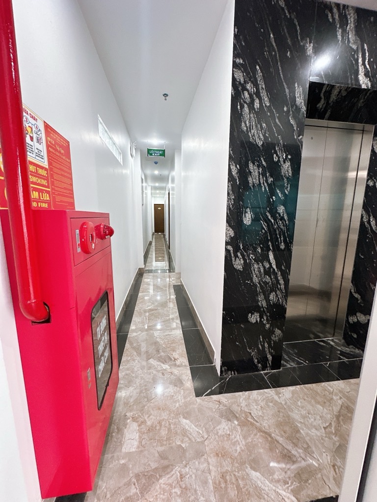 Bán nhà Quan Nhân - diện tích 105m2 7 tầng - Căn hộ dịch vụ dòng tiền ~ 150TR/tháng - giá 26,9 tỷ