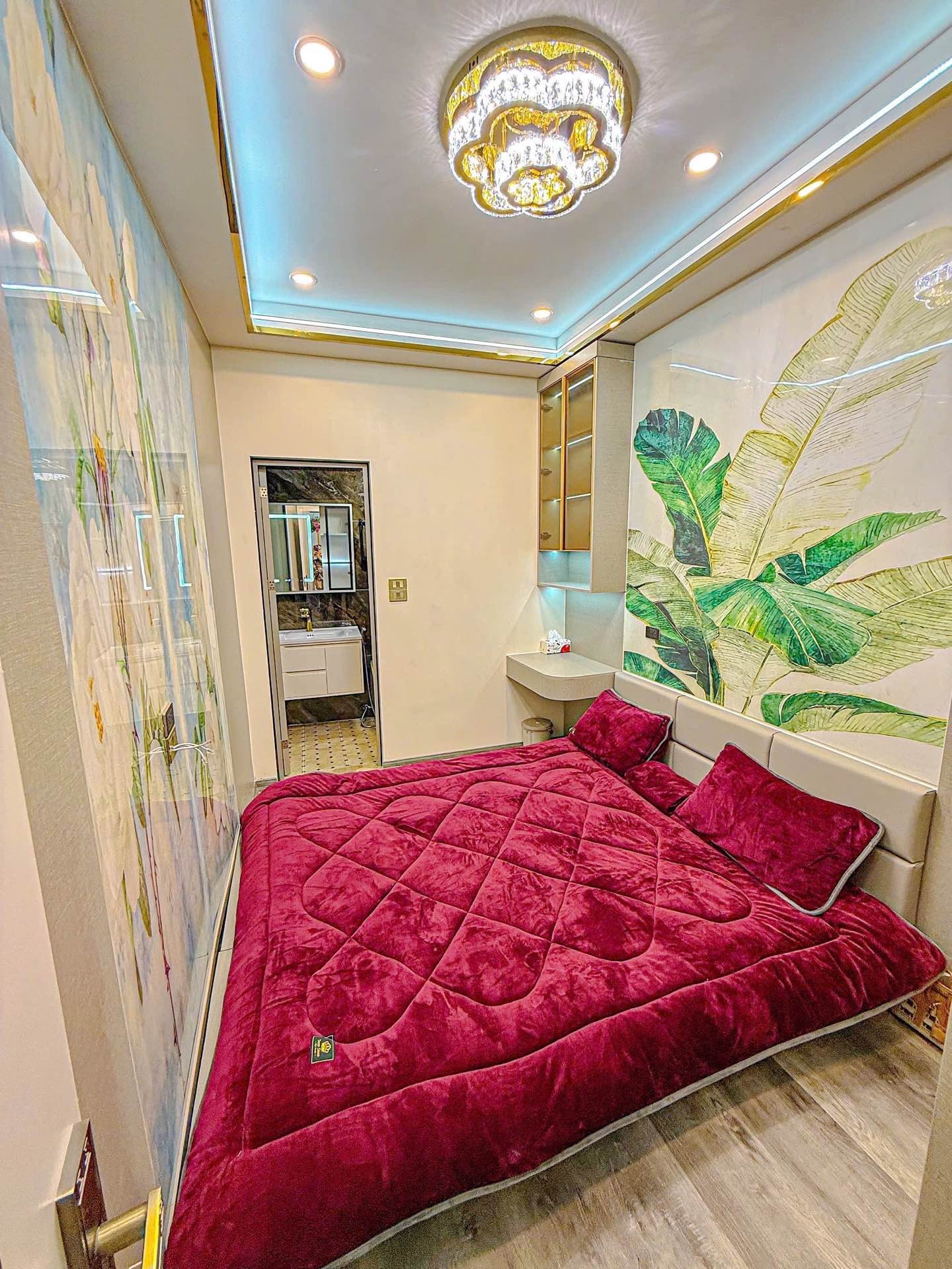 Bán nhà Chùa Quỳnh - diện tích 32m2 5 tầng - Ô tô tránh - giá 12,9 tỷ