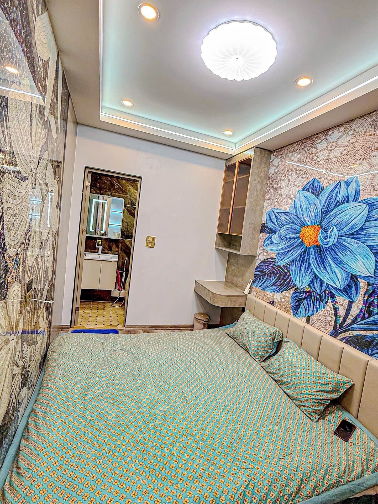 Bán nhà Chùa Quỳnh - diện tích 32m2 5 tầng - Ô tô tránh - giá 12,9 tỷ