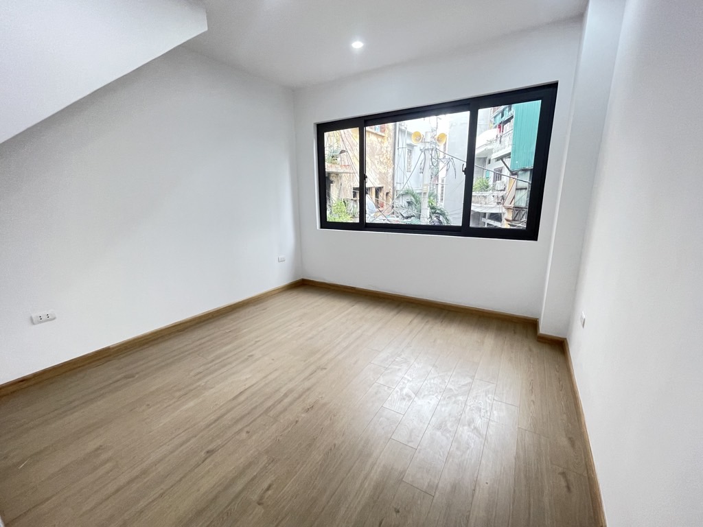 Bán nhà Khu TT Hồng Hà - diện tích 80m2 3 tầng - Lô góc, ô tô đỗ cửa - giá 7,3 tỷ