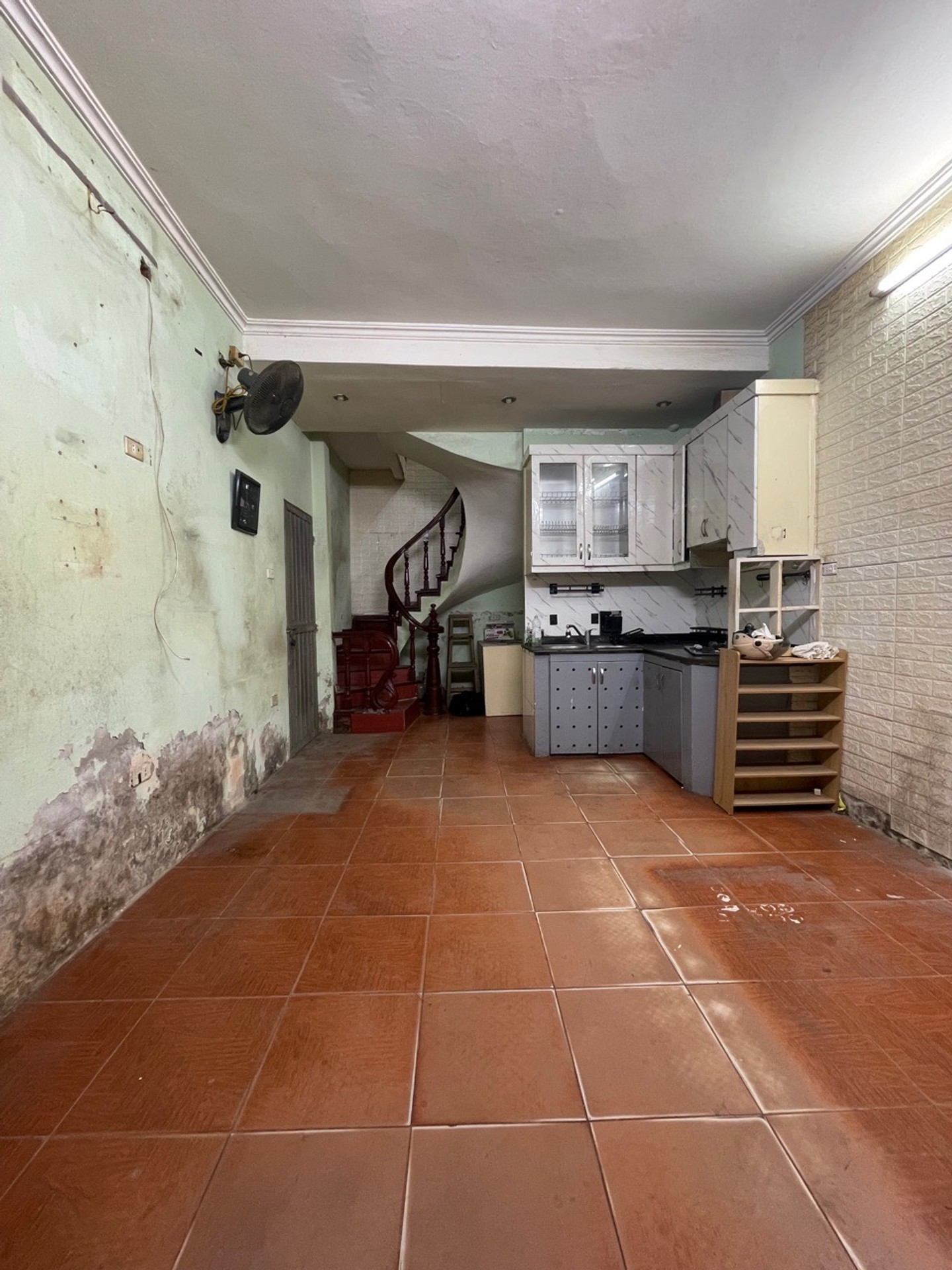 Bán nhà Hoà Bình - diện tích 26m2 2 tầng - Lô góc - giá 5,6 tỷ