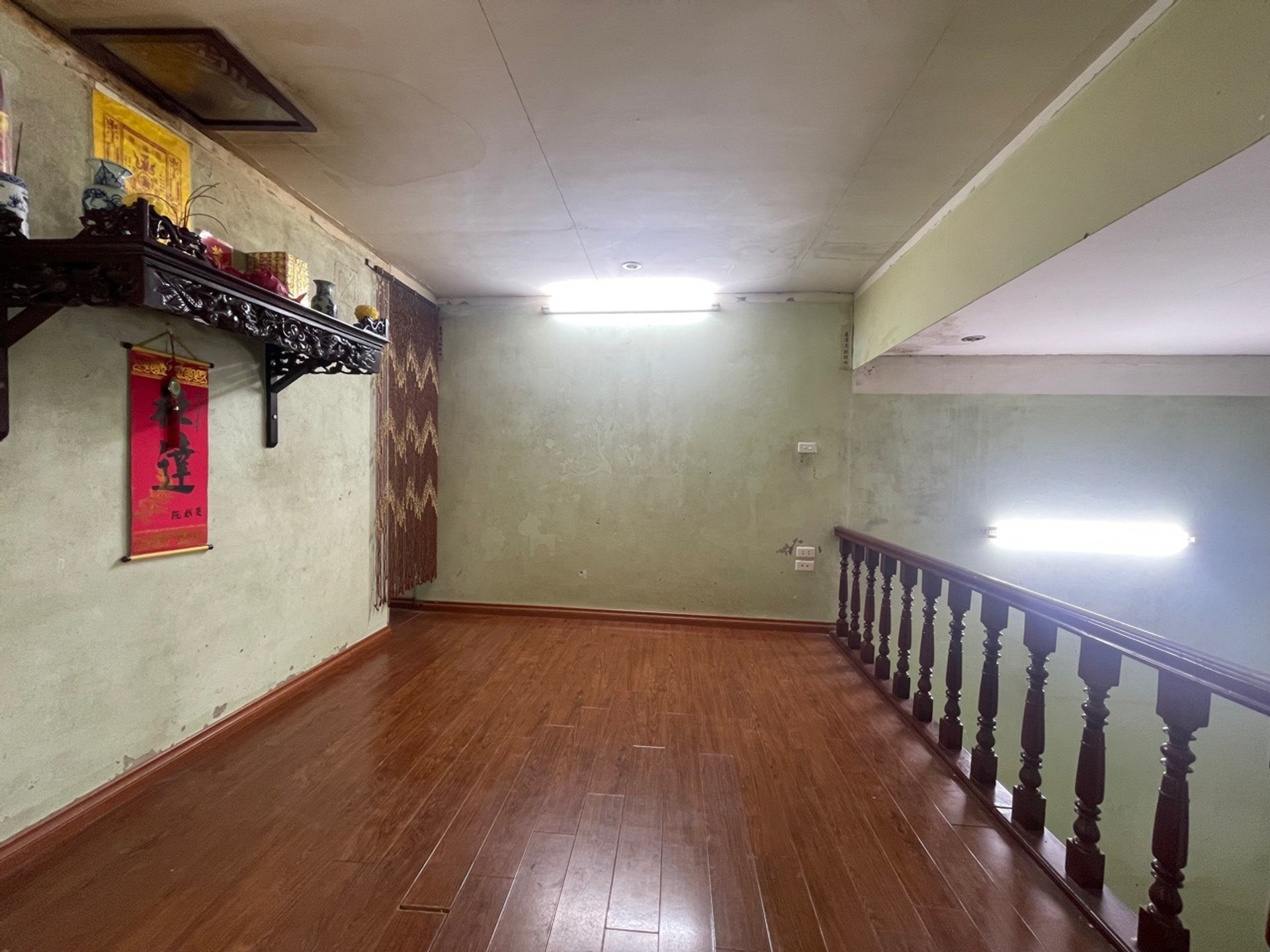 Bán nhà Hoà Bình - diện tích 26m2 2 tầng - Lô góc - giá 5,6 tỷ