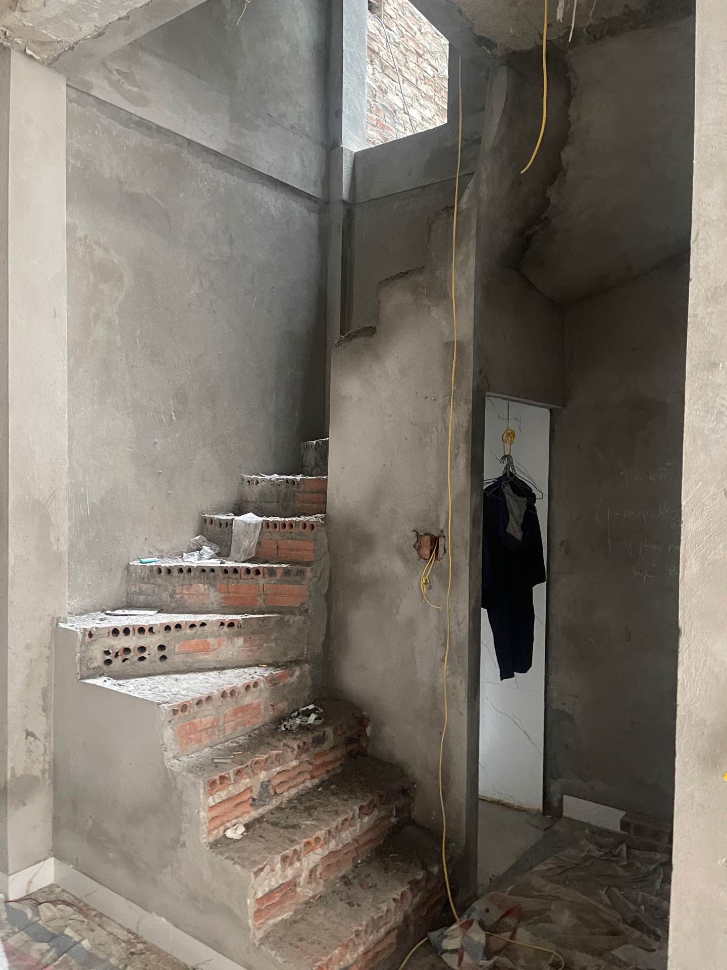 Bán nhà Kim Ngưu - diện tích 30m2 5 tầng - thang máy - giá 9,6 tỷ