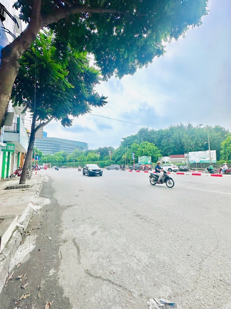 Bán nhà Miếu Đầm - diện tích 154.4m2 6 tầng - 2 mặt thoáng - giá 64 tỷ