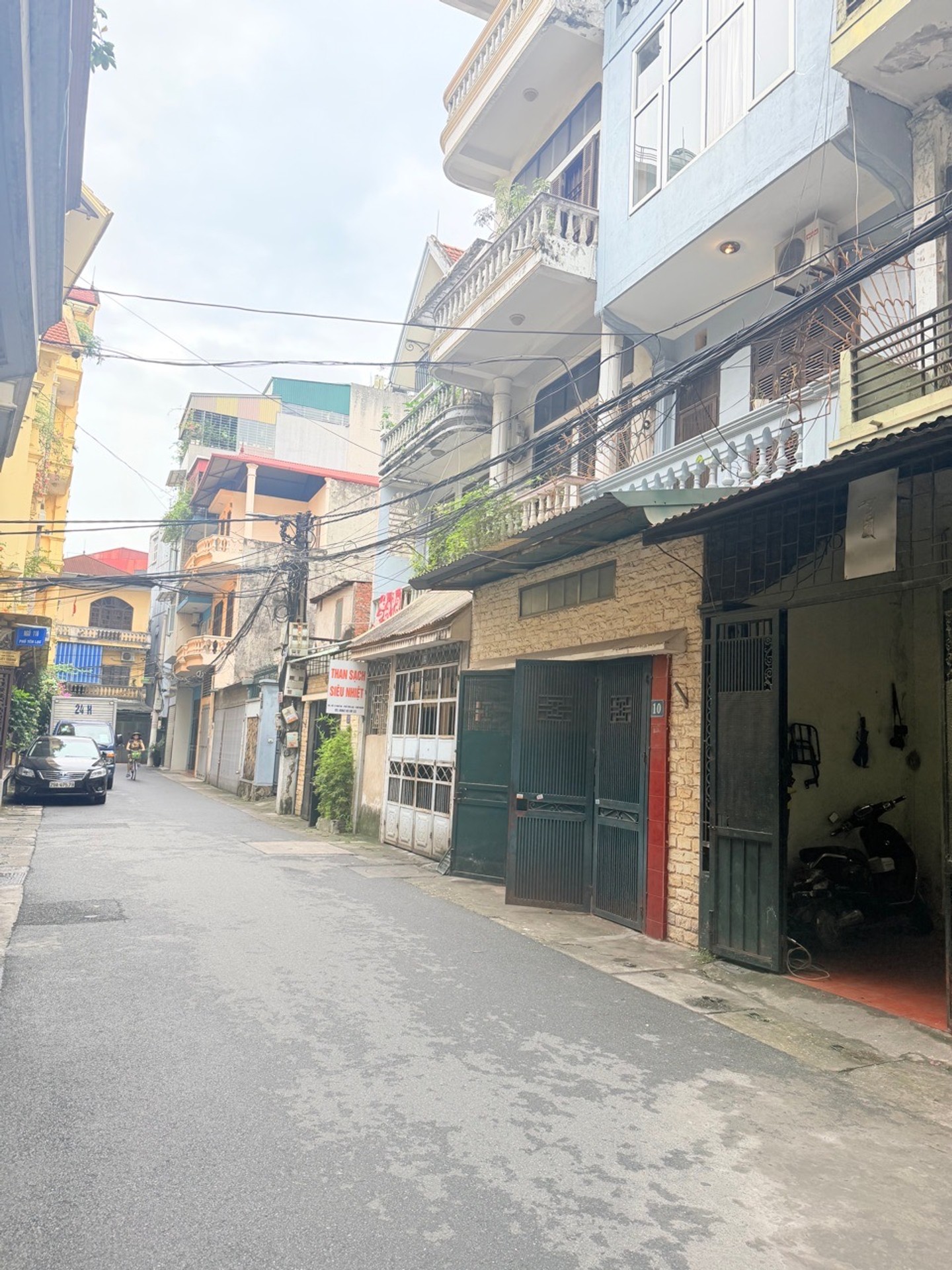Bán nhà Yên Lạc - diện tích 50m2 4 tầng - Ô TÔ TRÁNH - giá 24,2 tỷ