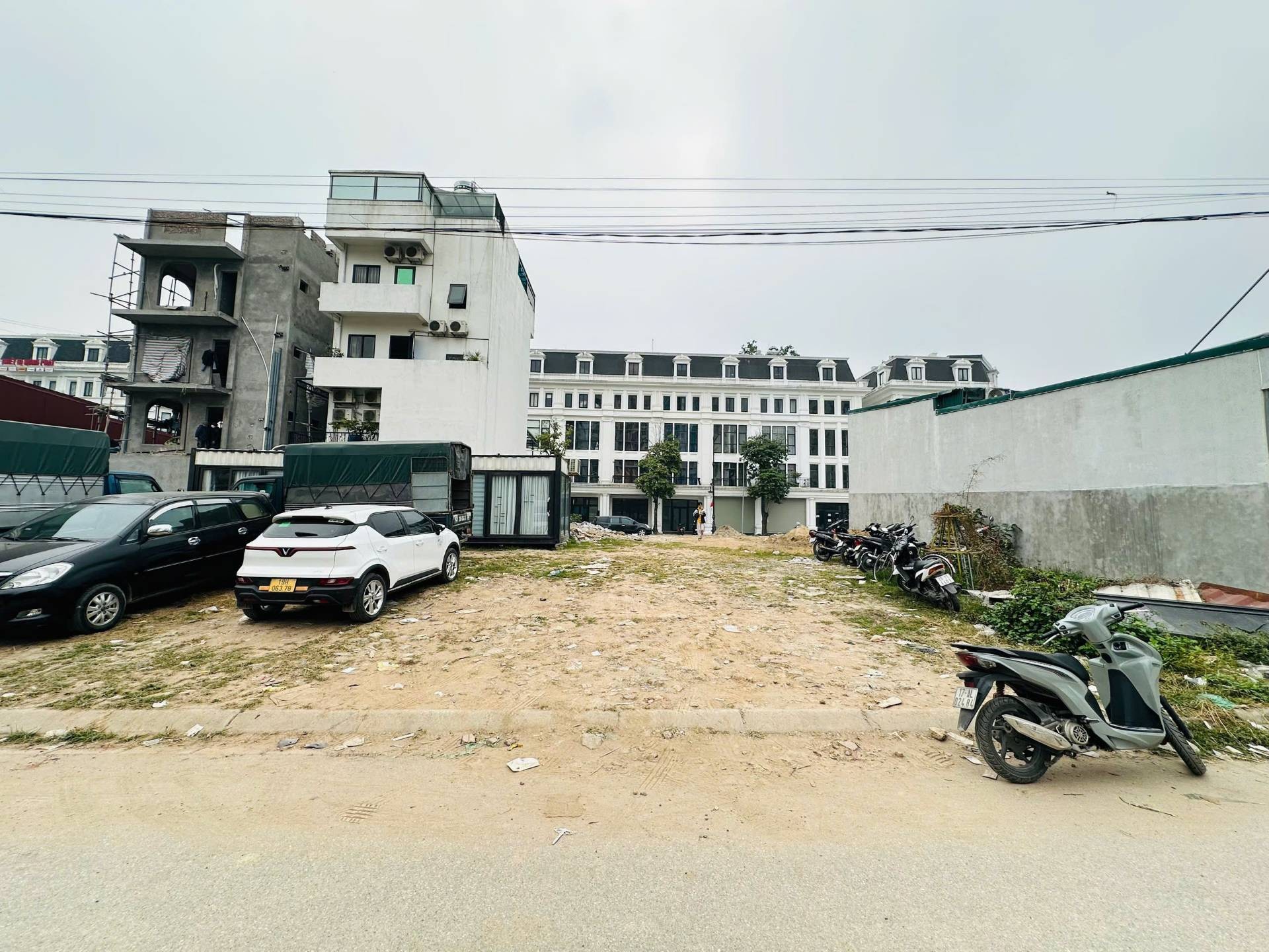 Bán nhà Ngõ 3 - diện tích 107m2 0 tầng - Chỉ có 1 mặt tiền - giá 32 tỷ