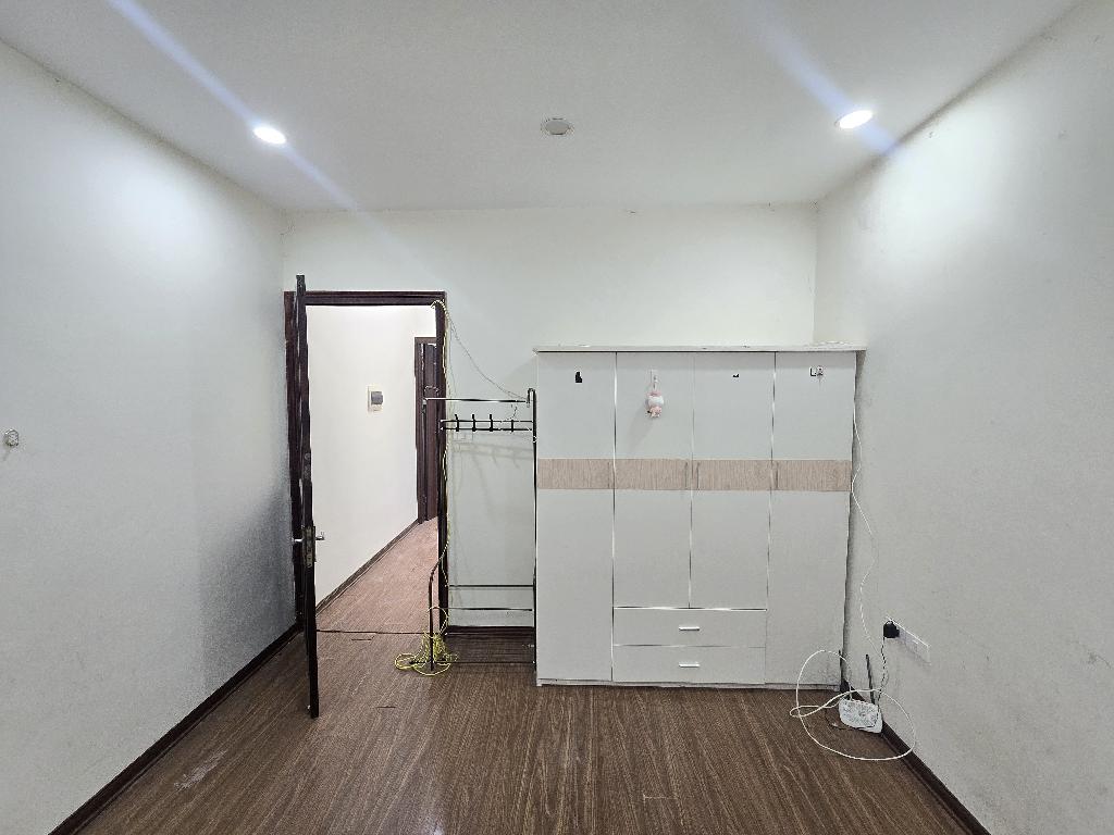 Bán nhà Định Công - diện tích 60m2 3 tầng - Nhà 2 mặt thoáng - giá 7,5 tỷ