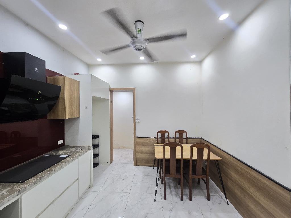 Bán nhà Định Công - diện tích 60m2 3 tầng - Nhà 2 mặt thoáng - giá 7,5 tỷ