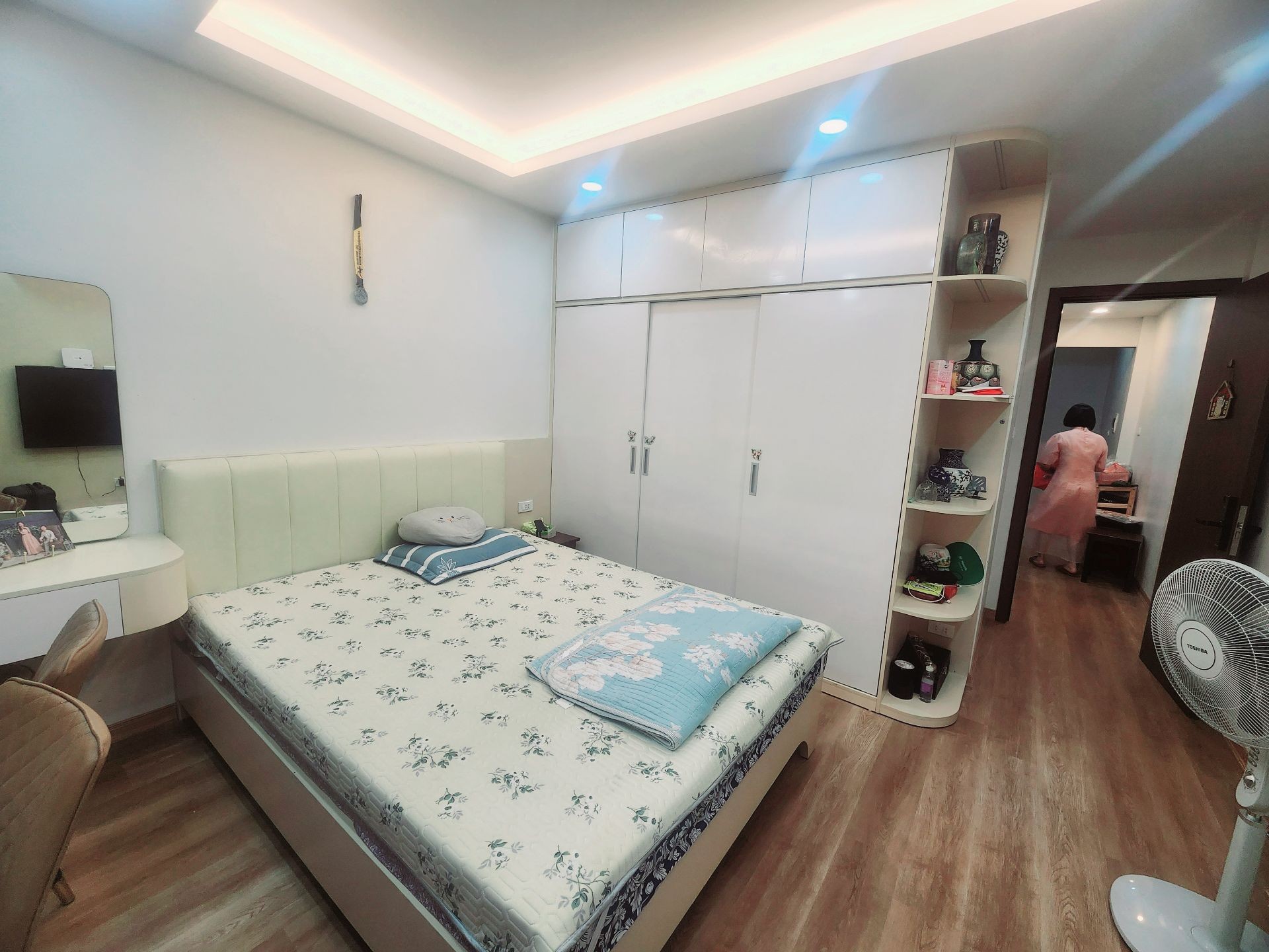 Bán nhà Đền Lừ - diện tích 40m2 5 tầng - Ô TÔ TRONG NHÀ - giá 19,5 tỷ