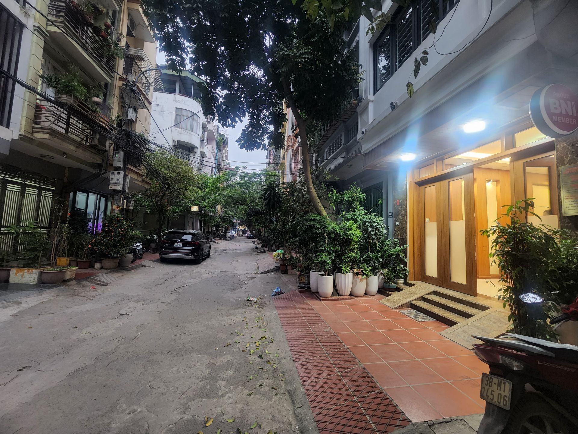 Bán nhà Đền Lừ - diện tích 40m2 5 tầng - Ô TÔ TRONG NHÀ - giá 19,5 tỷ