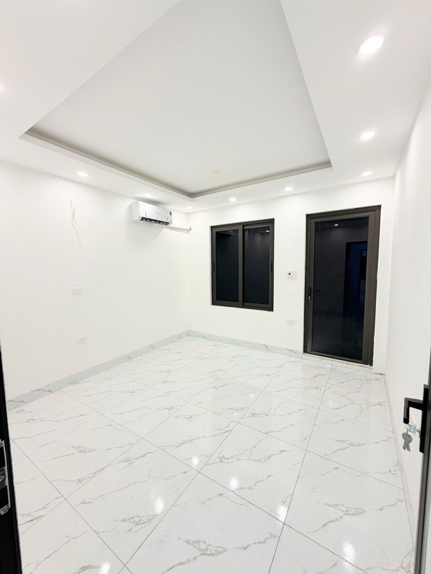 Bán nhà Tân Khai - diện tích 37m2 2 tầng - Nhà đẹp xây mới tinh khôi - giá 2,99 tỷ