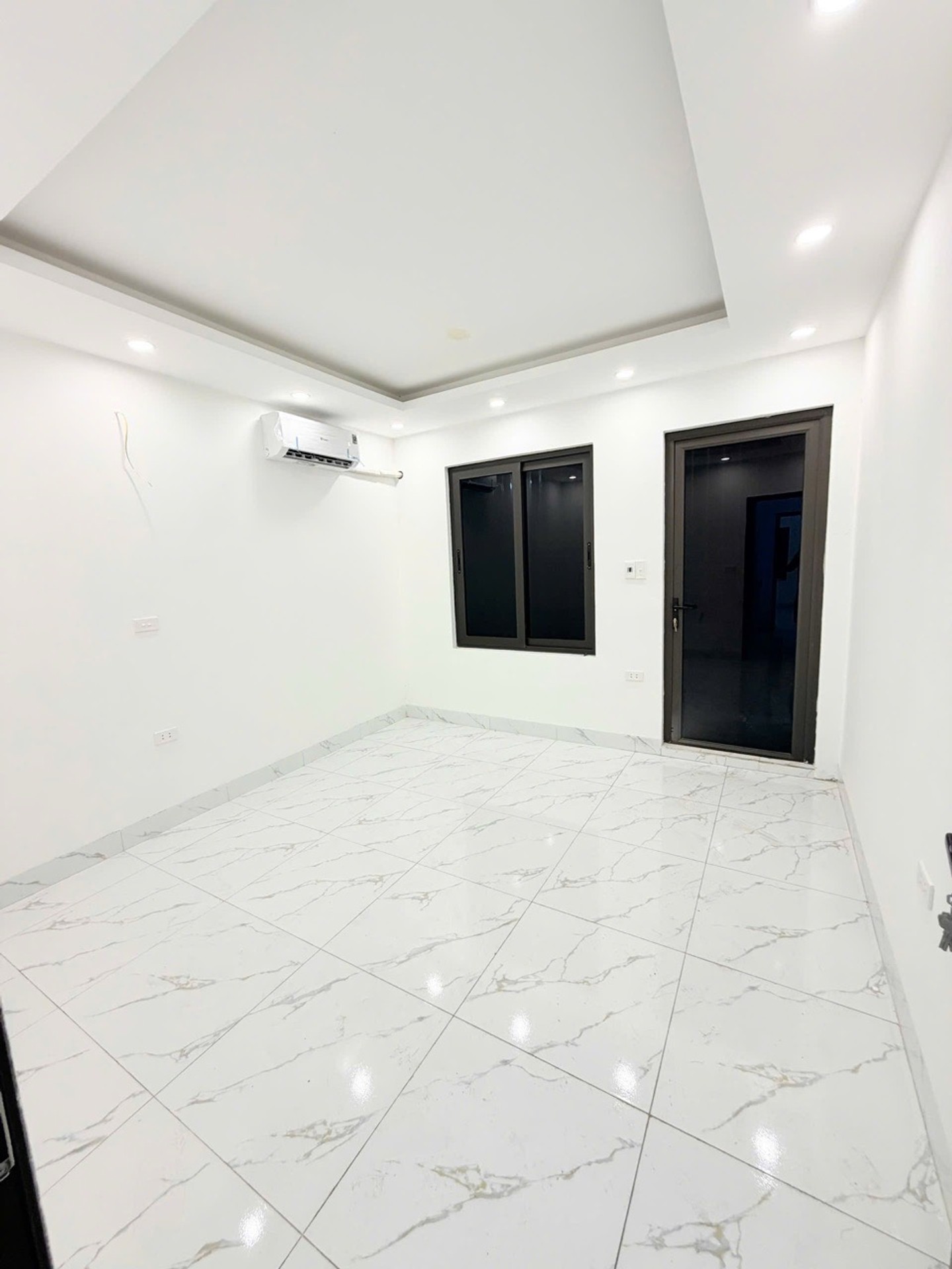 Bán nhà Tân Khai - diện tích 37m2 2 tầng - Nhà đẹp xây mới tinh khôi - giá 2,99 tỷ