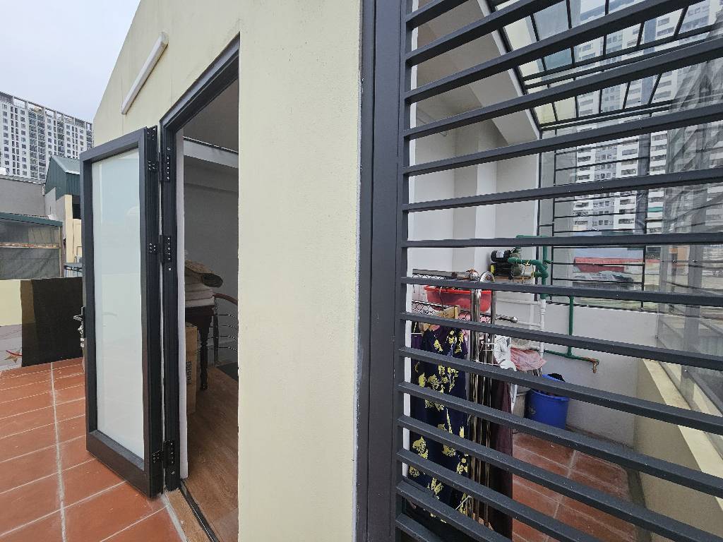 Bán nhà Trương Định - diện tích 39m2 6 tầng - Lô góc, 2 thoáng - giá 10 tỷ