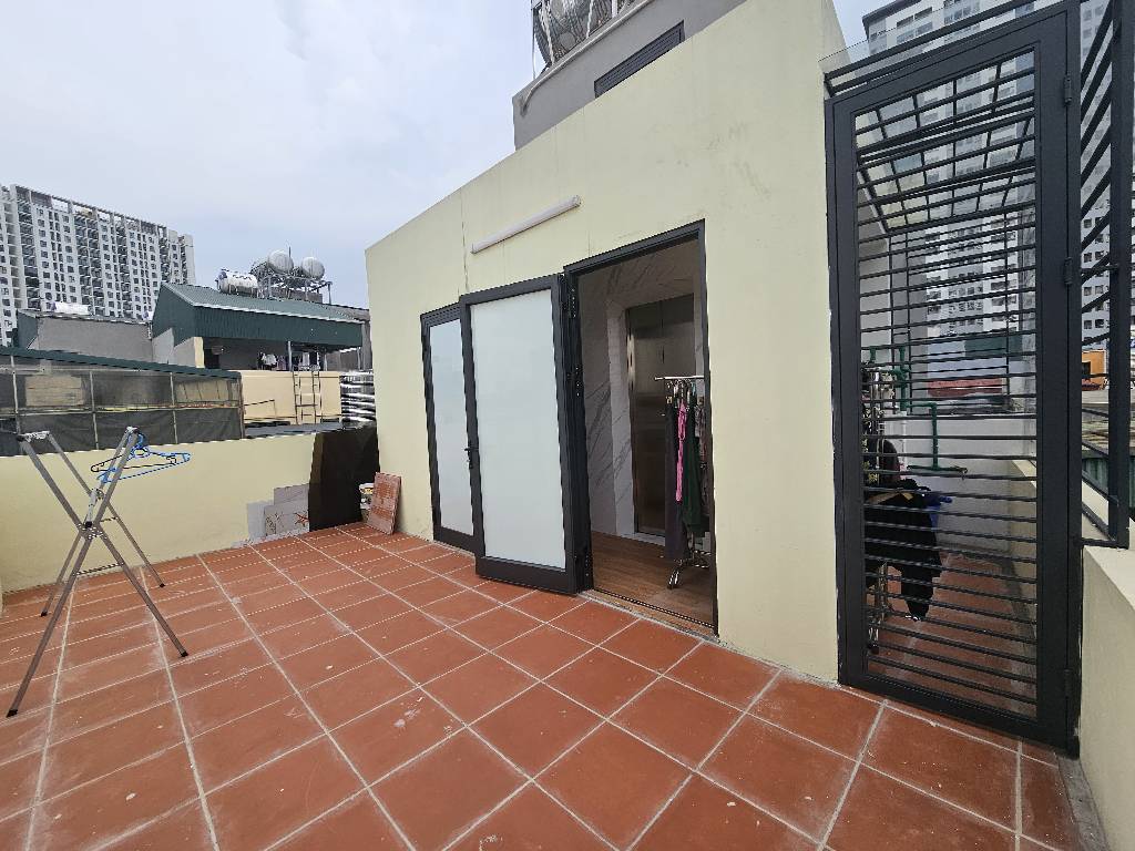 Bán nhà Trương Định - diện tích 39m2 6 tầng - Lô góc, 2 thoáng - giá 10 tỷ