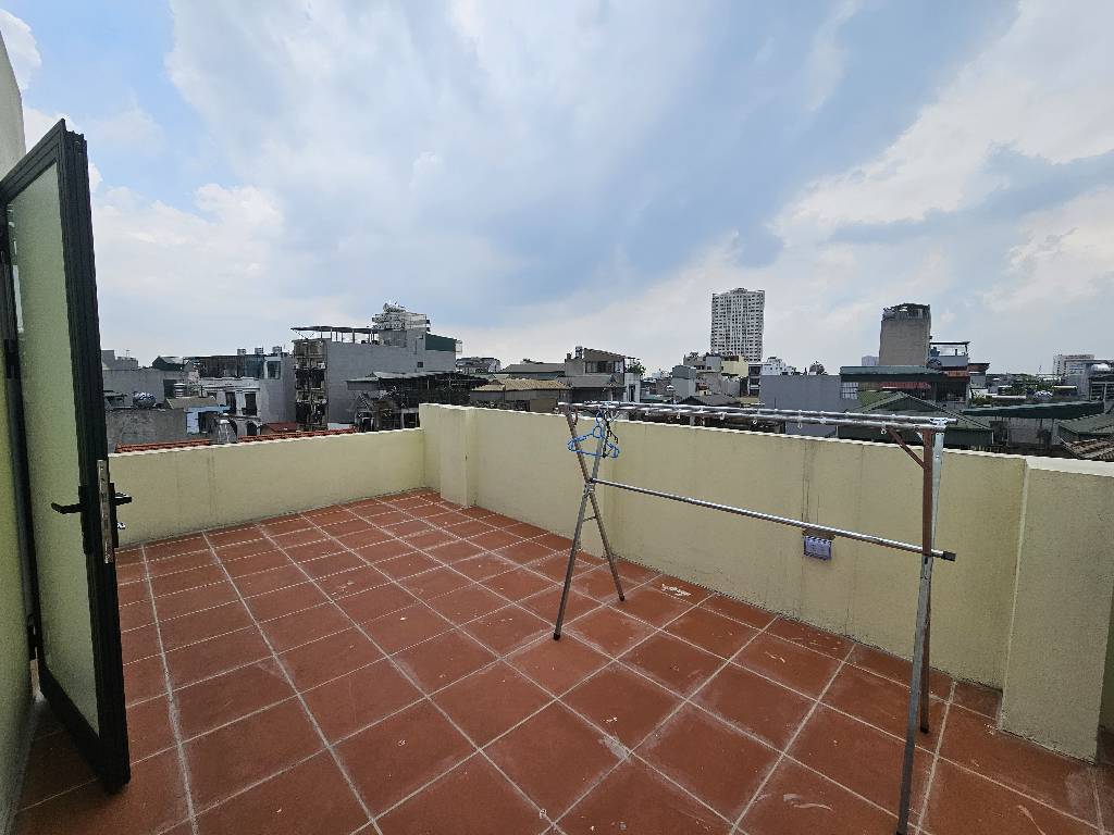 Bán nhà Trương Định - diện tích 39m2 6 tầng - Lô góc, 2 thoáng - giá 10 tỷ
