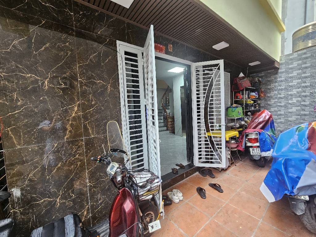Bán nhà Trương Định - diện tích 39m2 6 tầng - Lô góc, 2 thoáng - giá 10 tỷ