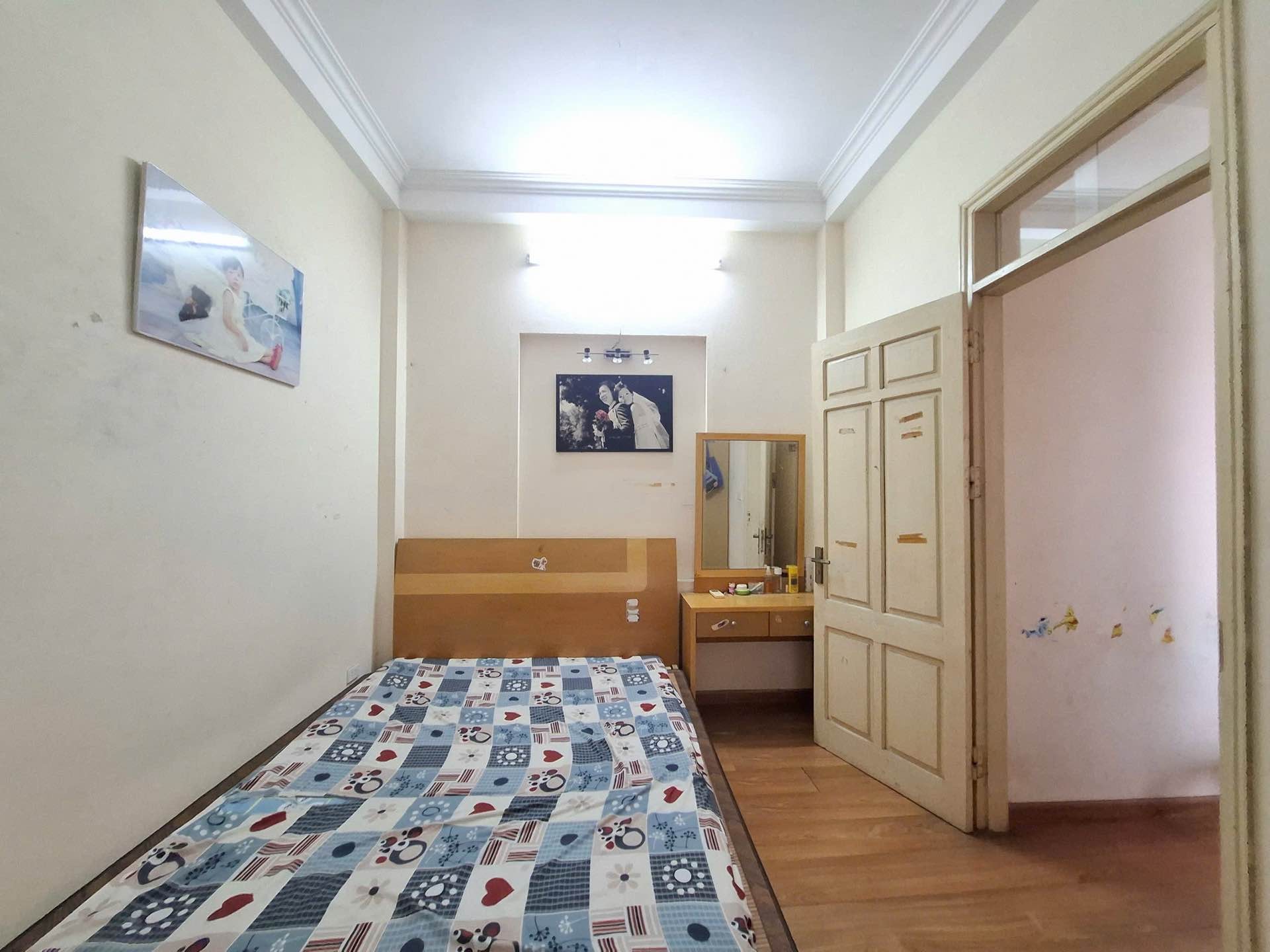 Bán nhà Hai Bà Trưng - diện tích 39m2 5 tầng - Lô góc 2 mặt ngõ - giá 10,3 tỷ
