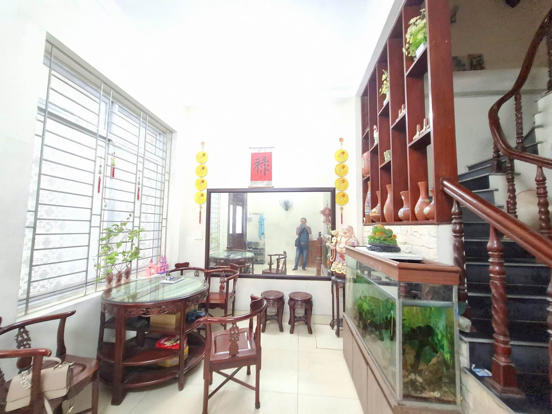 Bán nhà Hai Bà Trưng - diện tích 39m2 5 tầng - Lô góc 2 mặt ngõ - giá 10,3 tỷ