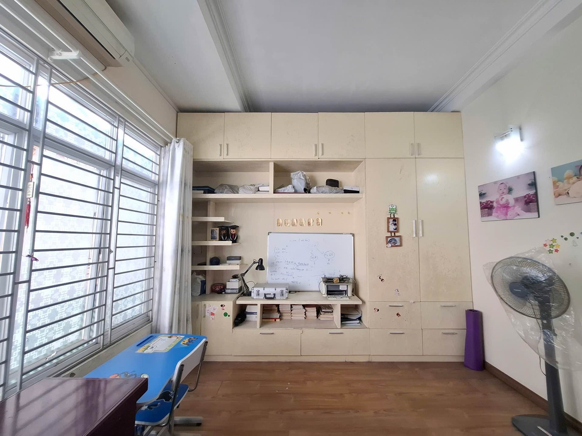 Bán nhà Hai Bà Trưng - diện tích 39m2 5 tầng - Lô góc 2 mặt ngõ - giá 10,3 tỷ