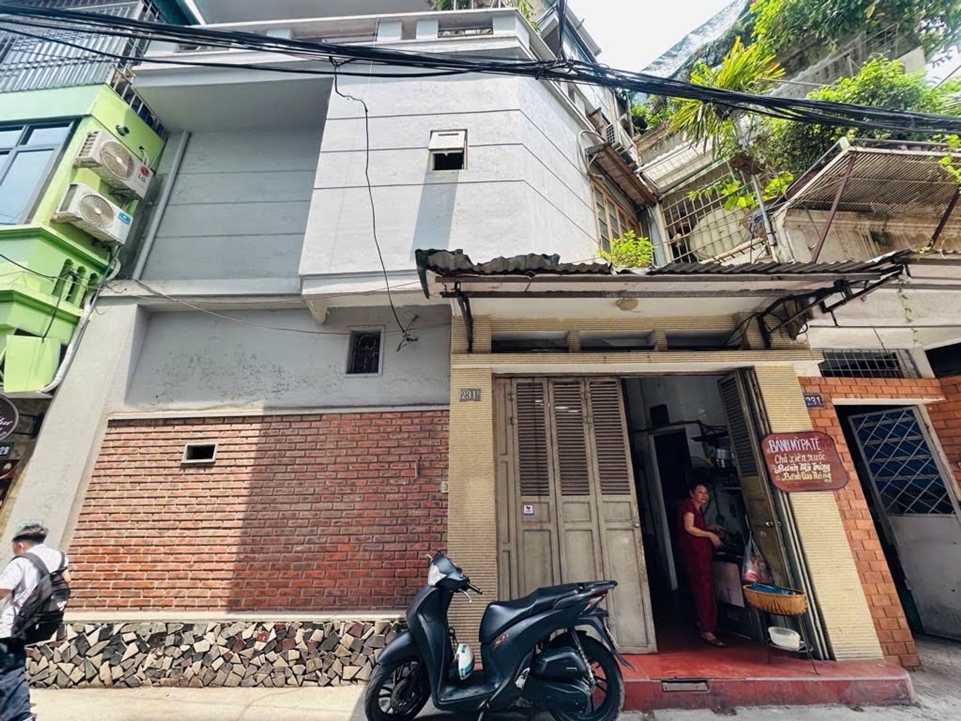 Bán nhà Hồng Mai - diện tích 31m2 3 tầng - Mặt phố kinh doanh - giá 11 tỷ
